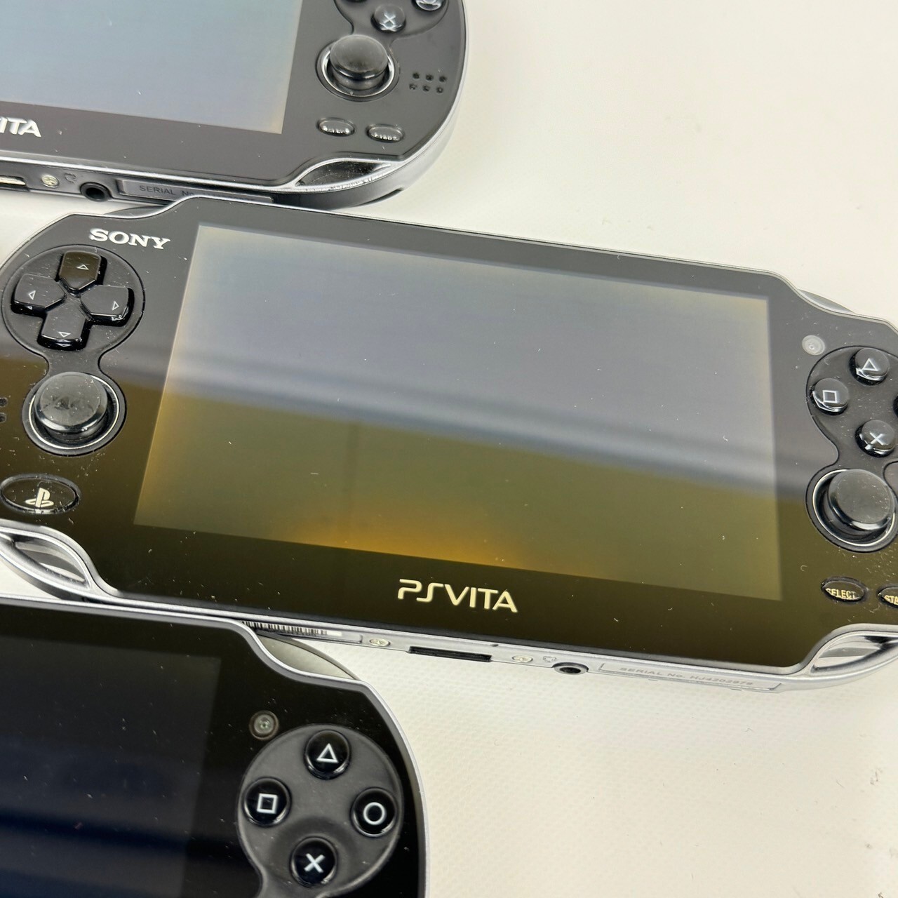 Sony PlayStation PS Vita PCH-1100 Crystal Black 3G/Wi-Fi Model 1 Console ONLY