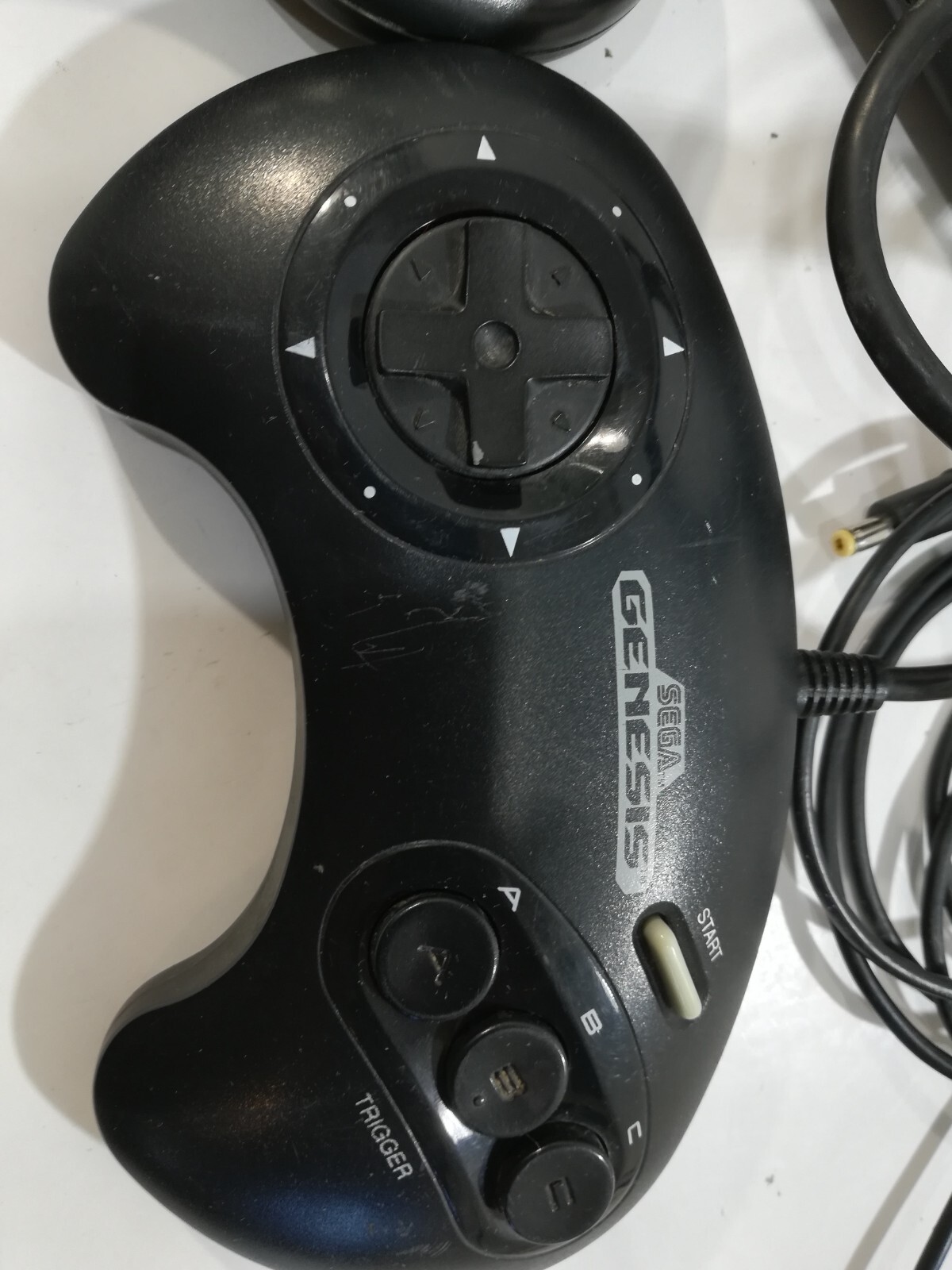 Sega Genesis II w/ two controllers and power supply (read description)