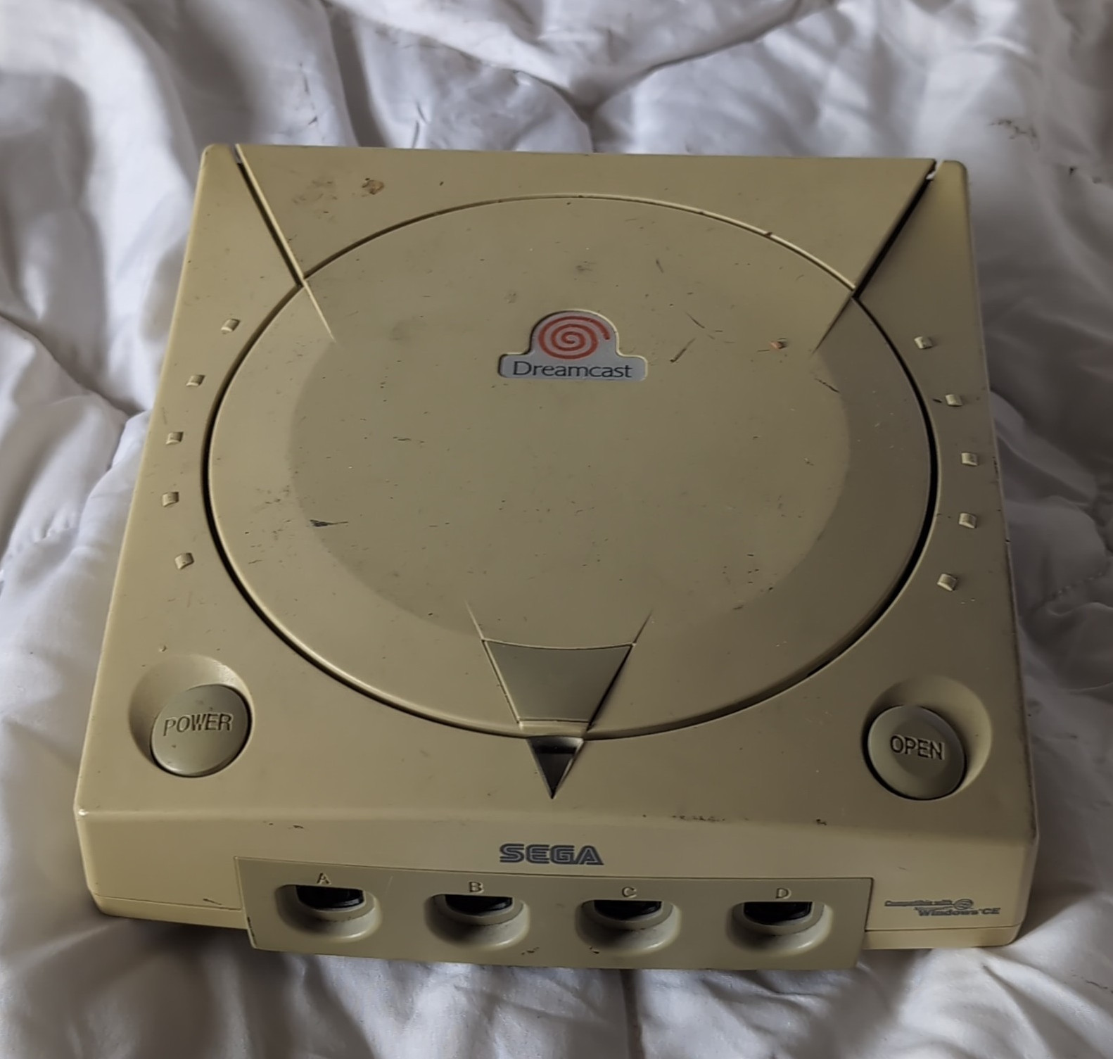 SEGA Dreamcast Console HKT-3000 NTSC-U/C Beige, VMU Compatible, AV Out