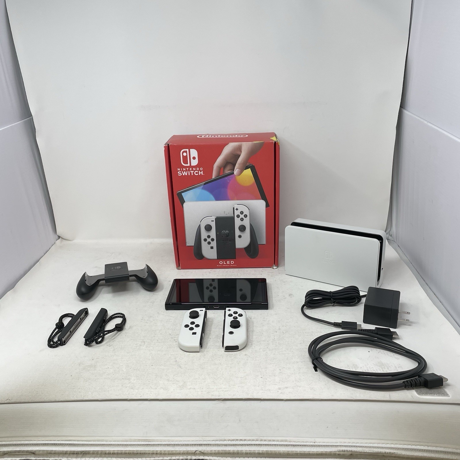 Nintendo Switch OLED Model HEG-001 Handheld Console – 64GB – White