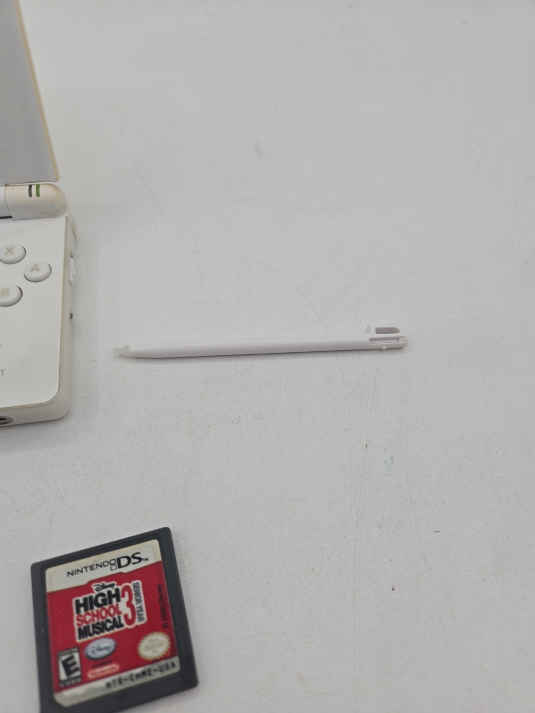 Nintendo DS Lite Polar White Handheld System Bundle Charger Game Stylus Clean!!!