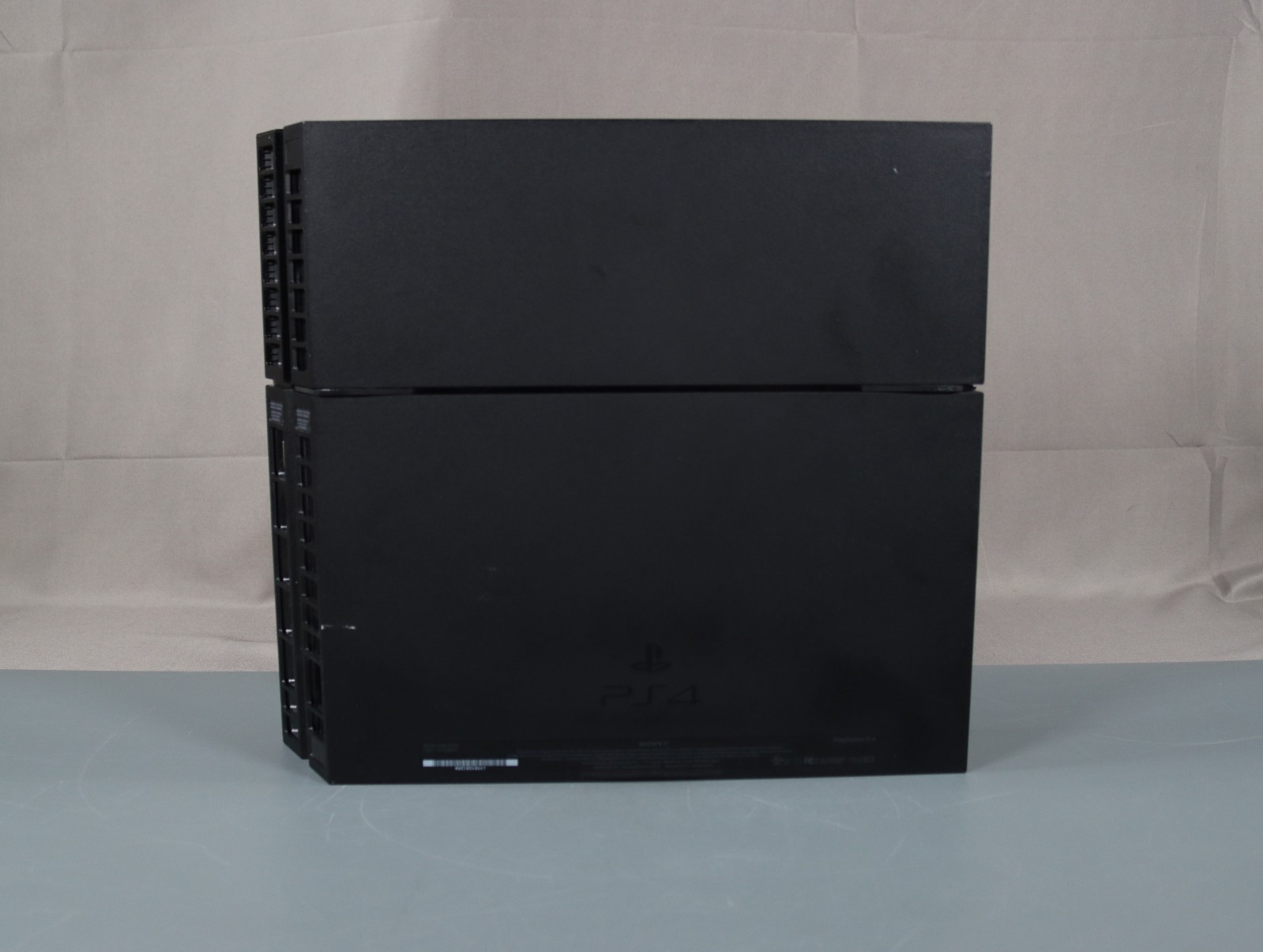 Sony PlayStation 4 PS4 500GB Black CUH-1215A Tested W/ Game + Charger