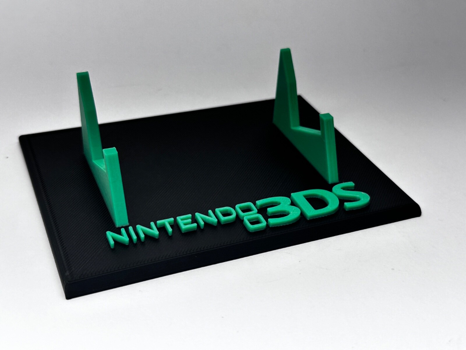 Nintendo 3DS Console Display Stand (STAND ONLY) Black/Green- Ask 4 other COLORS