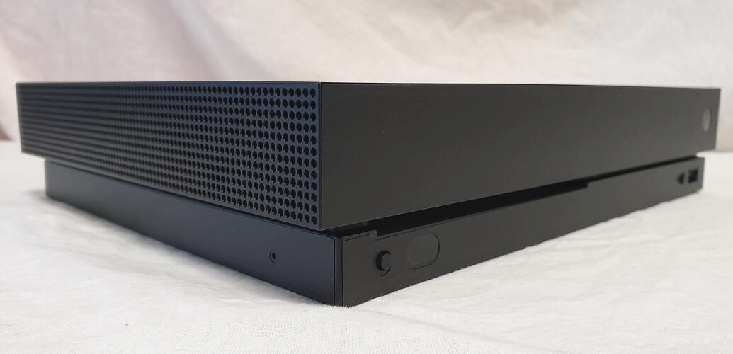 Microsoft XBox One X 1TB Console Video Game System Bundle 4K Ultra HD Black ONEX