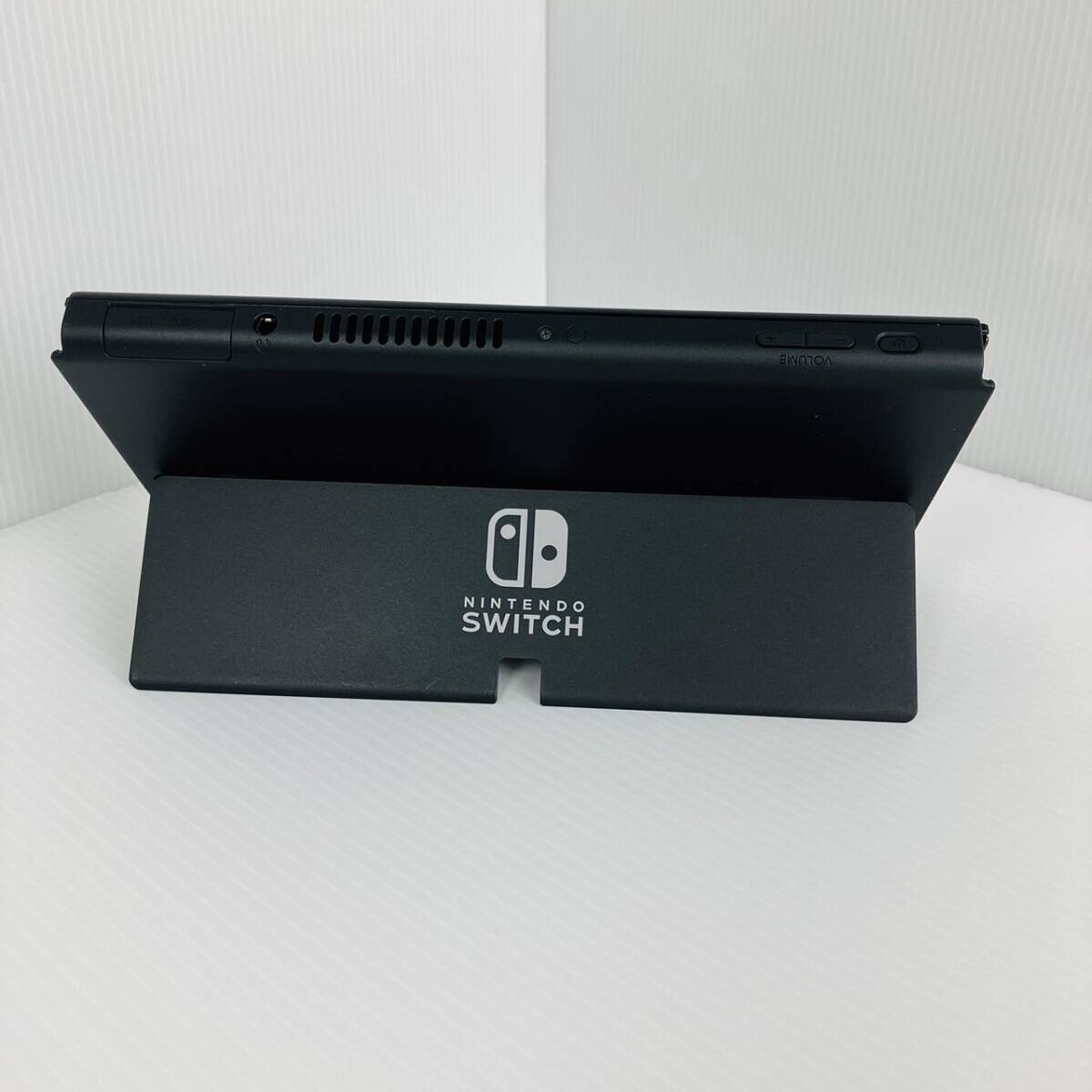 Nintendo Switch OLED Console Tablet Only No scratches screen Very good SD card