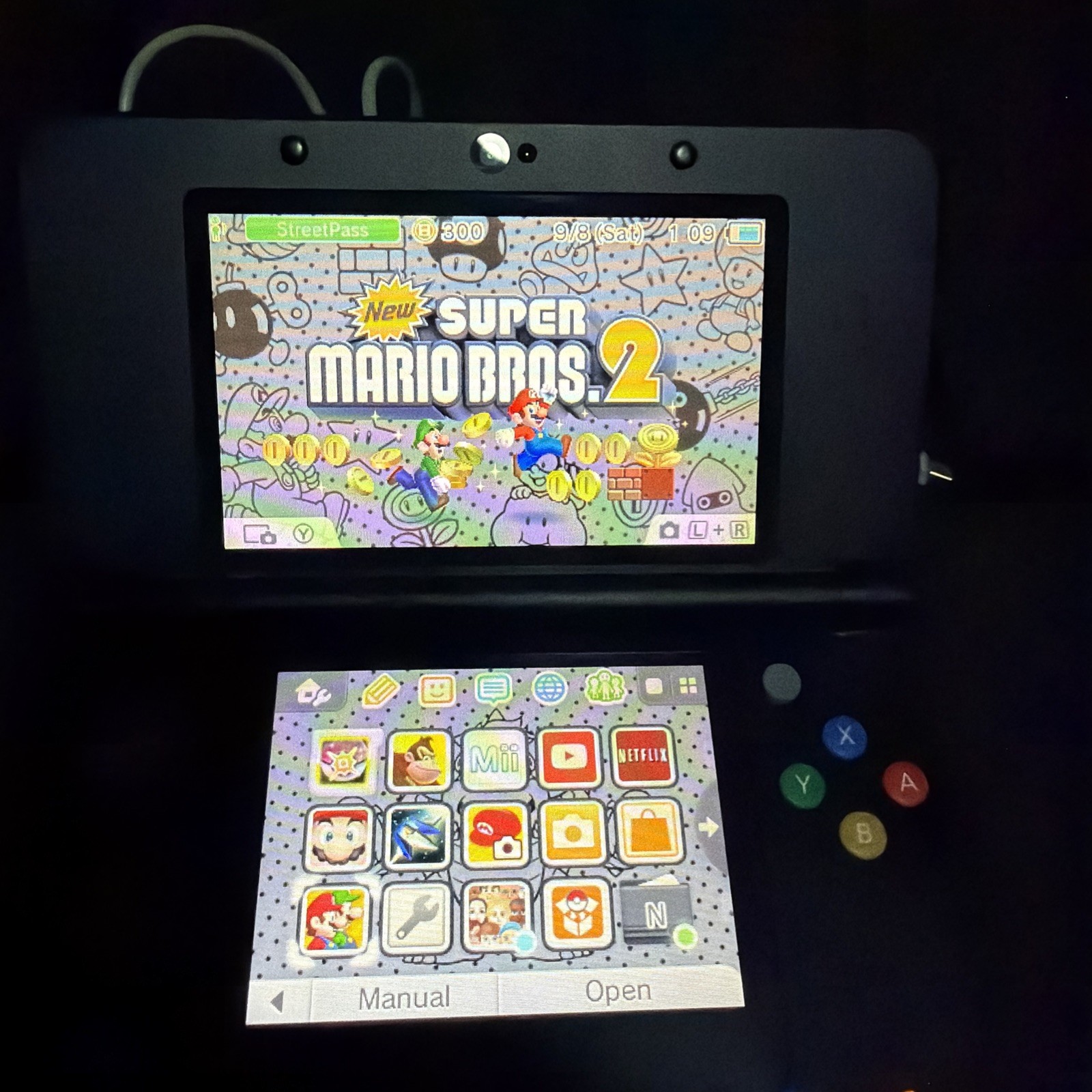 Nintendo 3DS Super Mario System – Black Friday Edition 20+ games Preinstalled