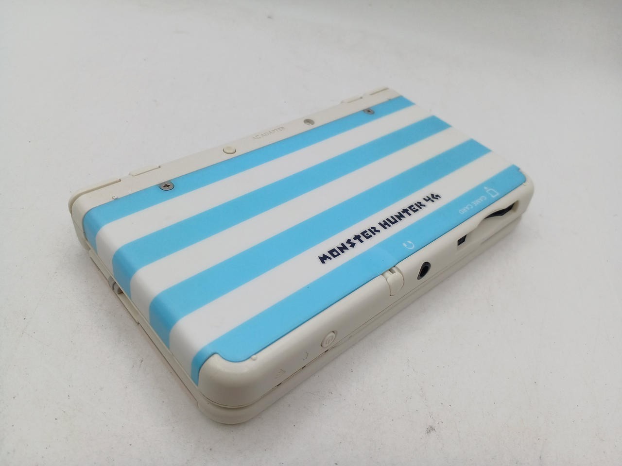 Nintendo New 3DS White Console KTR-001 A1751