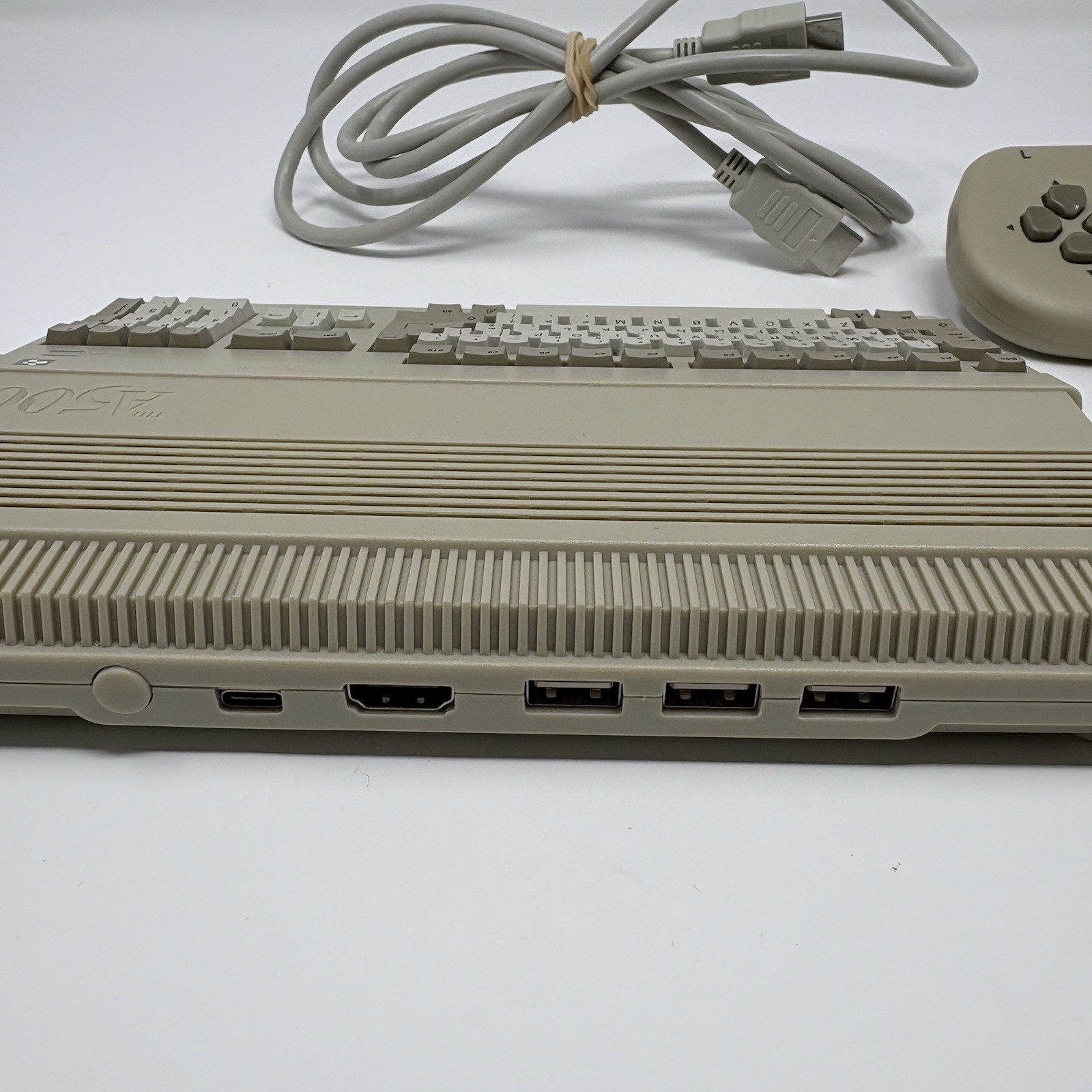 Amiga 500 The A500 Mini 25 Retro Games HDMI Console Edition 2022 Collectible USB