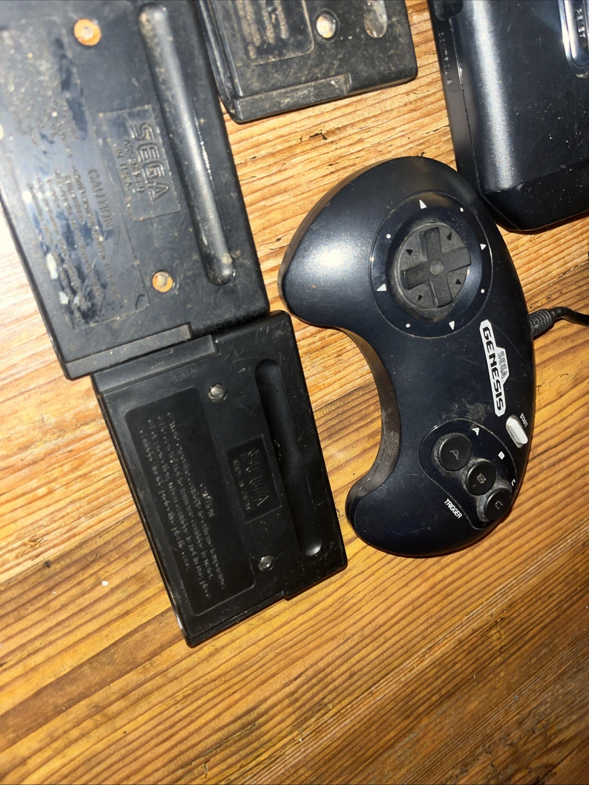 Sega Genesis Model 2 Console MK-1631 Bundle 6 Games – Sonic 1 2 3 – Earthworm +