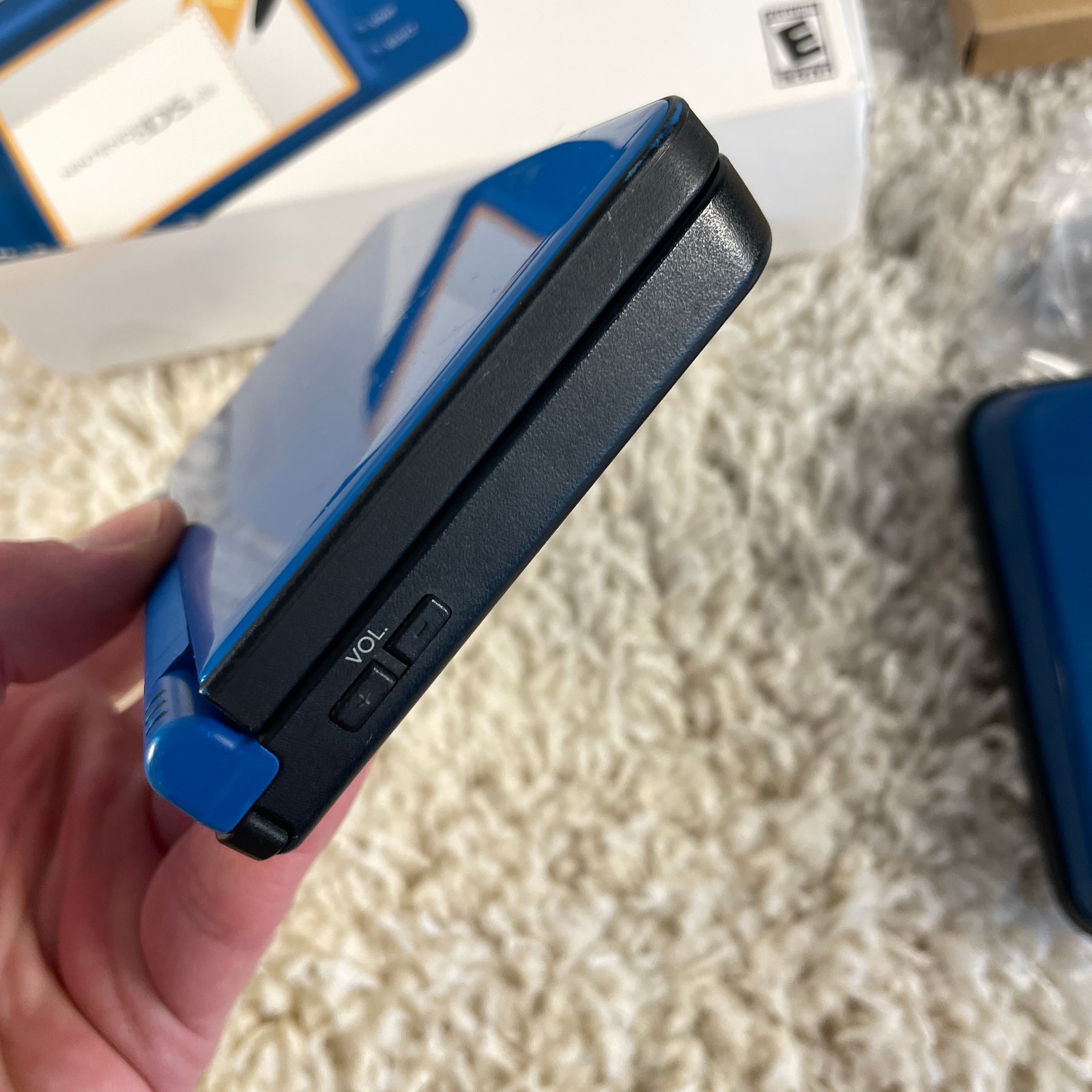 Nintendo DSi XL Midnight Blue Handheld Console System UTL-001 Complete in Box