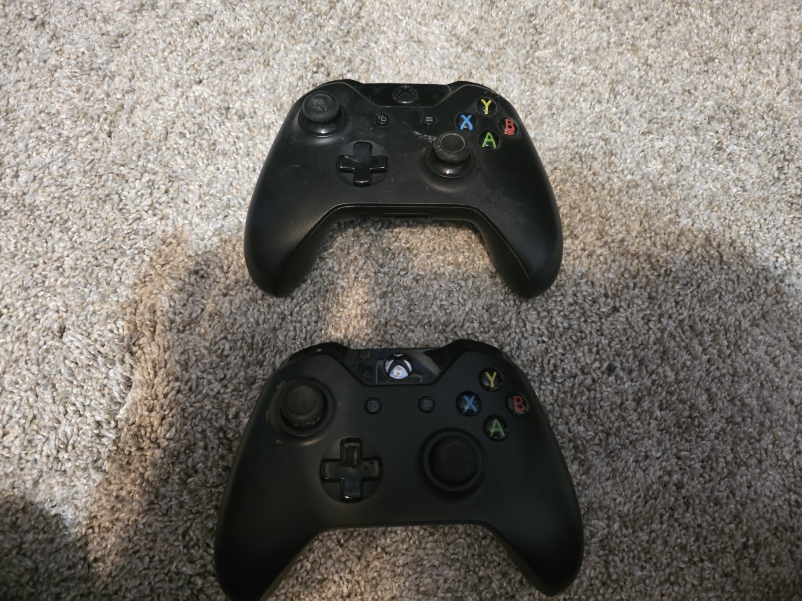 Microsoft Xbox One 500GB Black Console Bundle w/ 2 Controllers, Madden 15