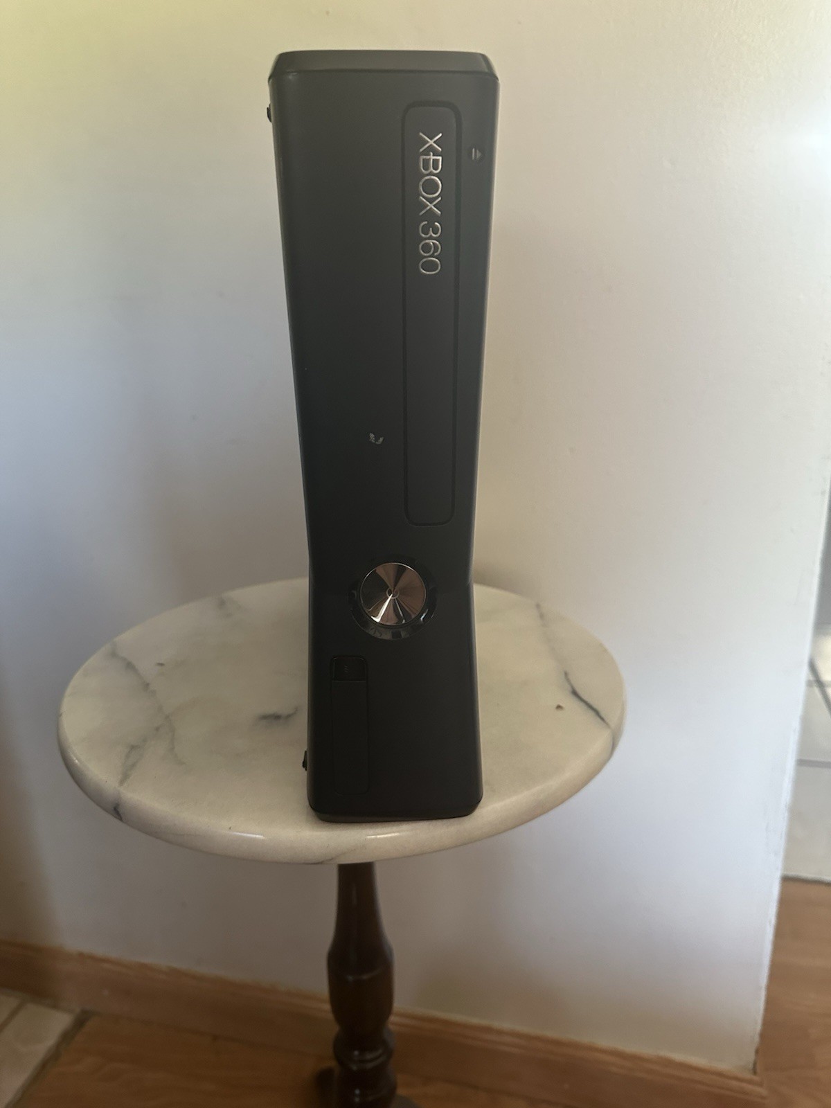 Xbox 360 with Kinect and HDMI Cord