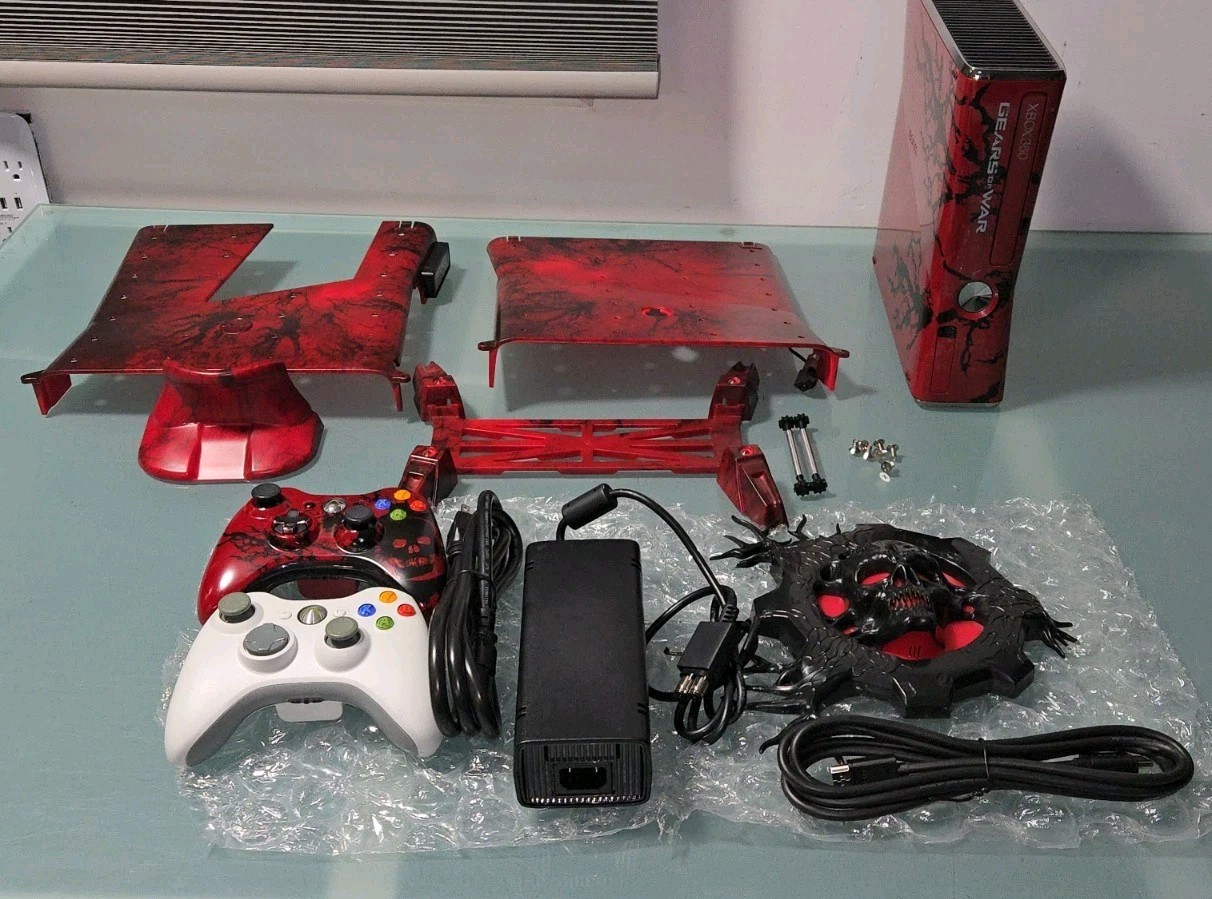 Xbox 360 Limited Edition Gears of War 3 Console + 2 Controllers, Also W/ Vault