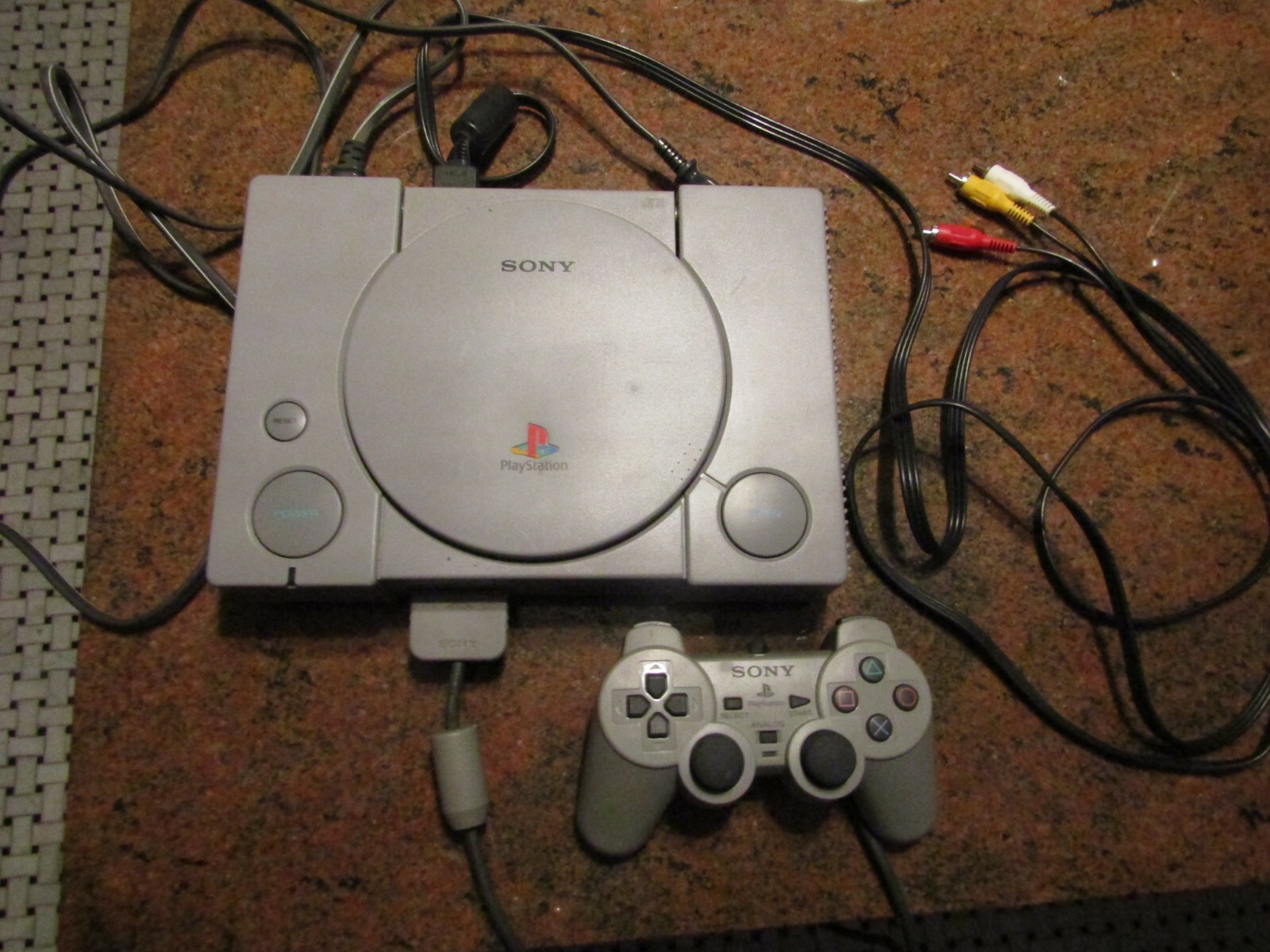 Sony PlayStation SCPH-9001 Console With Analog controller, AV Cable, AC cord