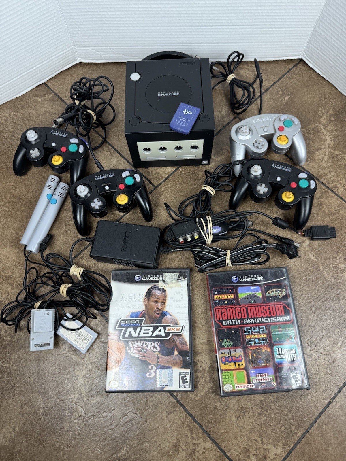 Nintendo Gamecube 4 OEM Controllers, 2 Games, 2 Memory Cards , & 2 Microphone