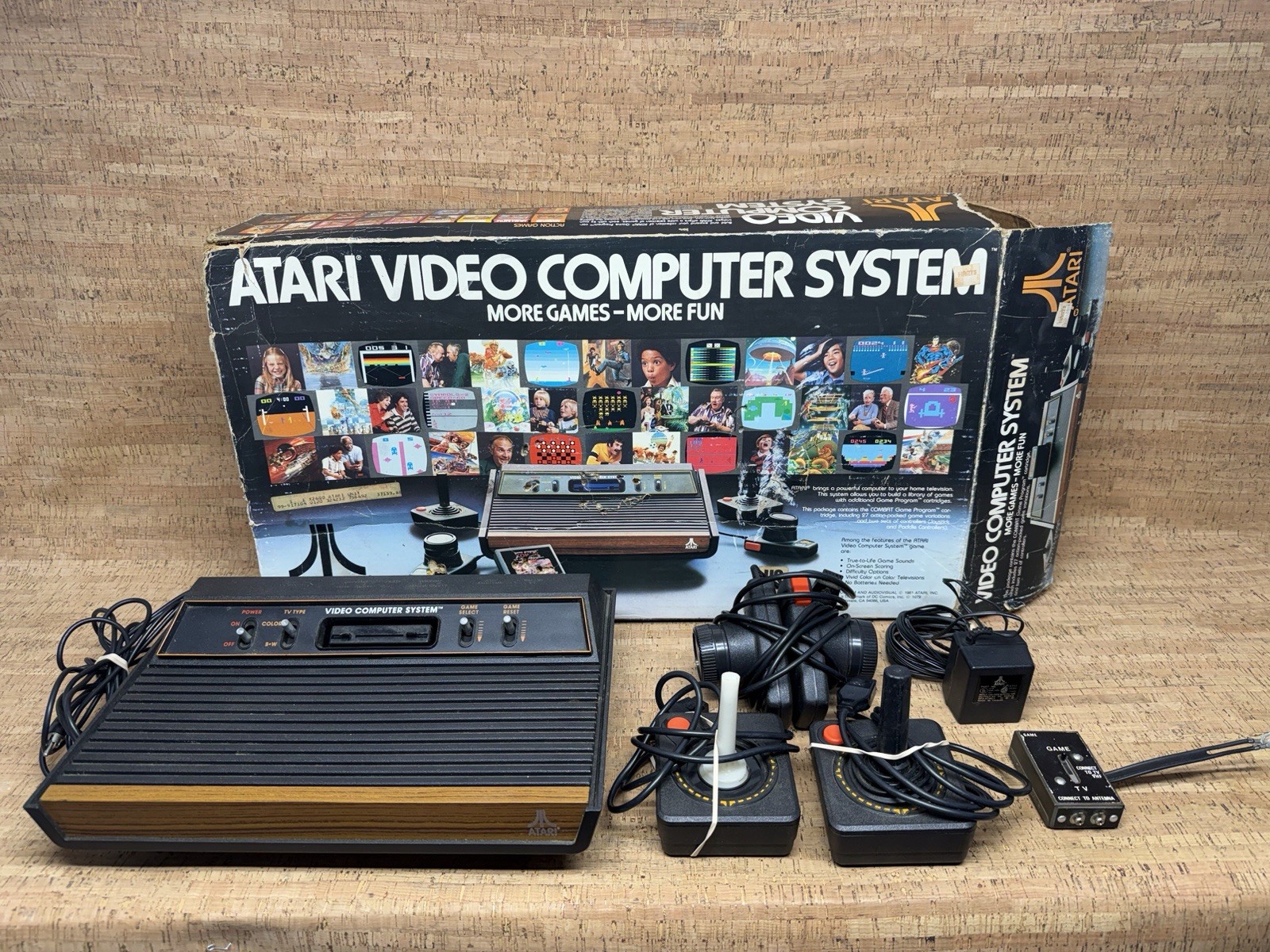 Atari 2600 Woody 4 Switch Console With Box Joysticks & Paddles Working