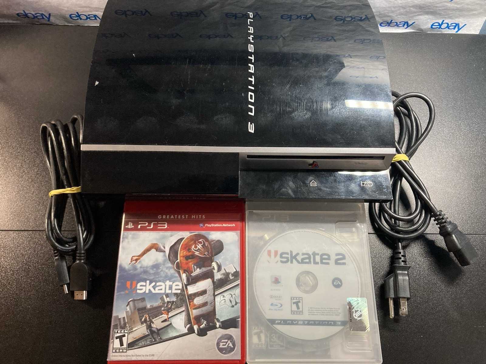 Sony PlayStation 3 PS3 Console Bundle with SKATE 2 and 3 Tested Working 40gb