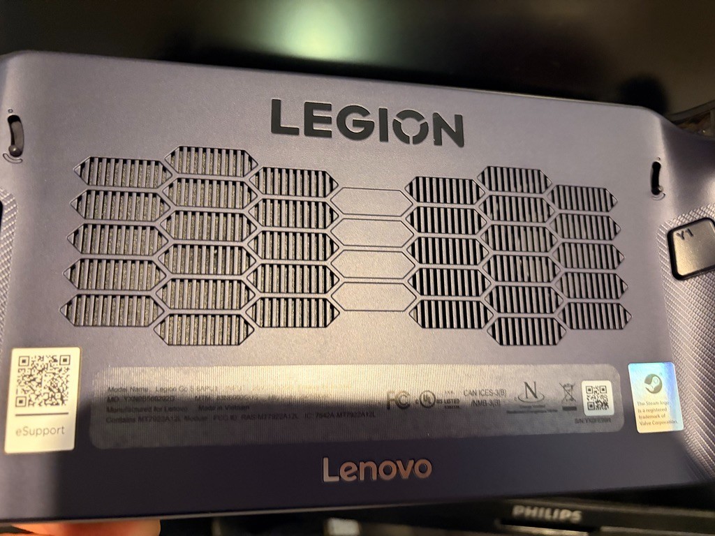 Lenovo Legion Go S 8″ Ryzen Z1 Extreme 32GB 1TB SteamOS