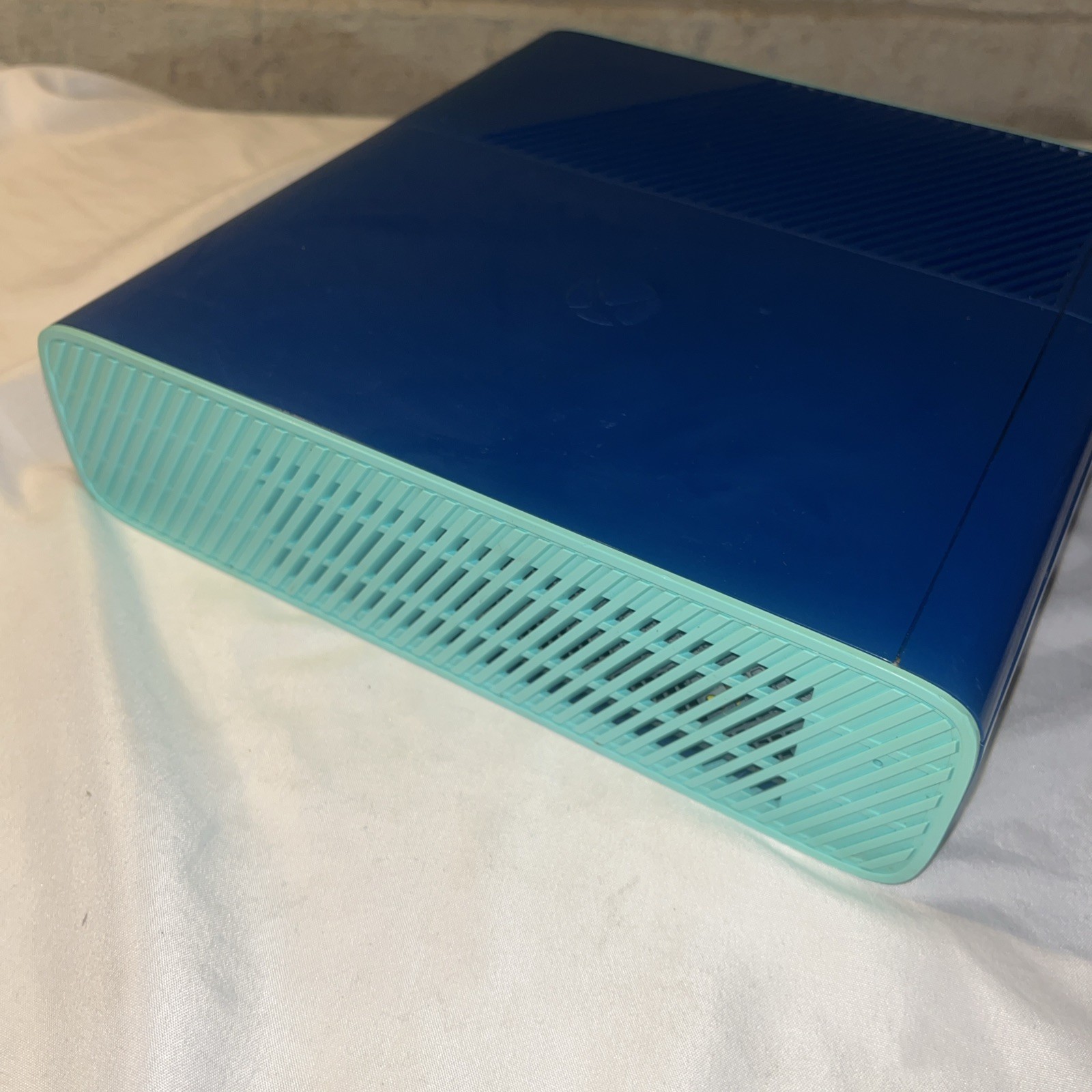 Microsoft Xbox 360 E Blue & Green Special Edition Console Matching Controller