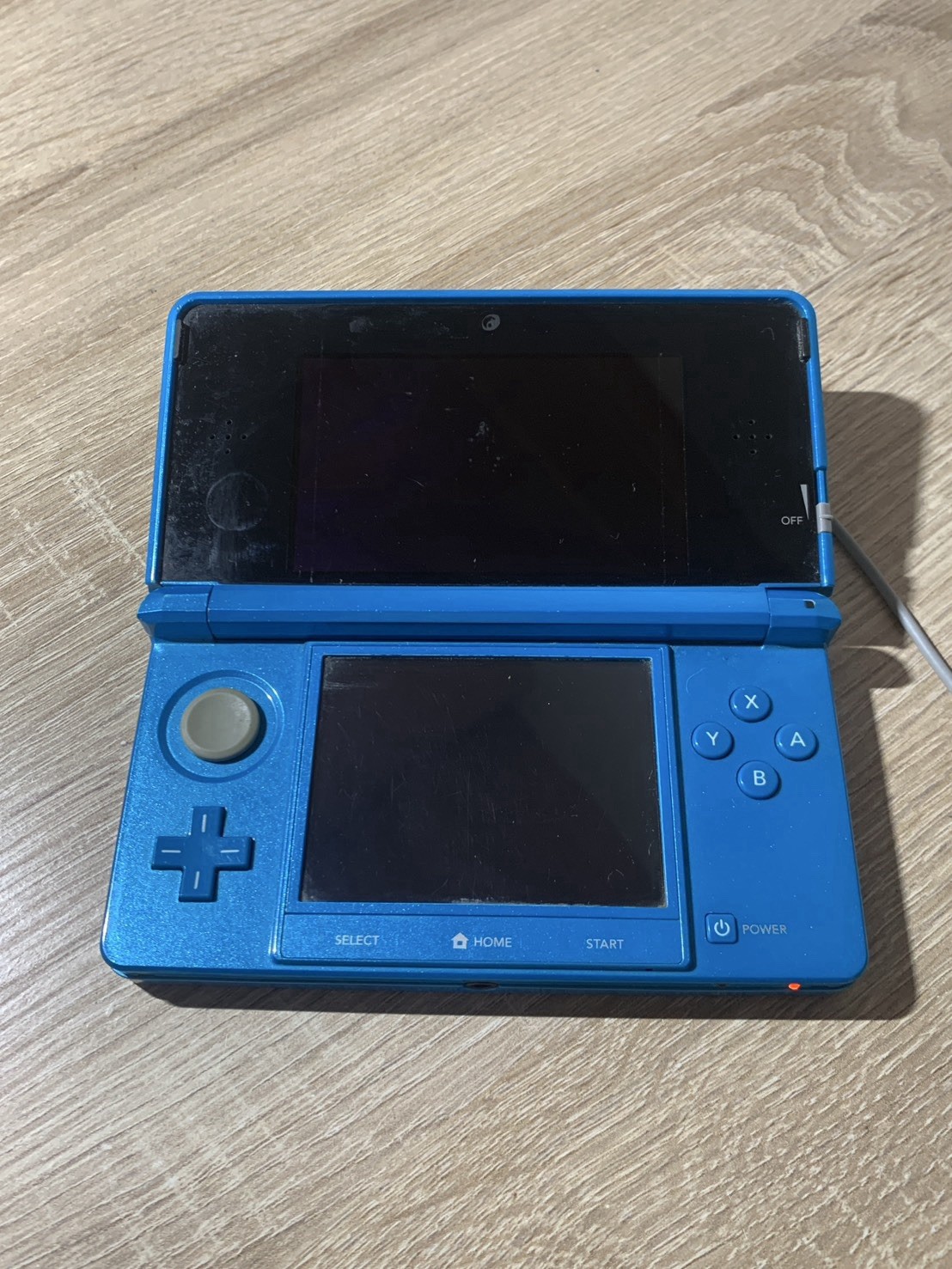 0983 Nintendo 3DS Light Blue For Parts