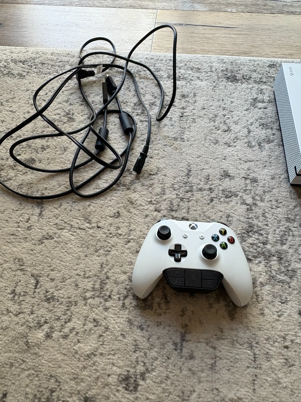 Microsoft Xbox One S Minecraft Favorites Bundle 500GB Game Console – White