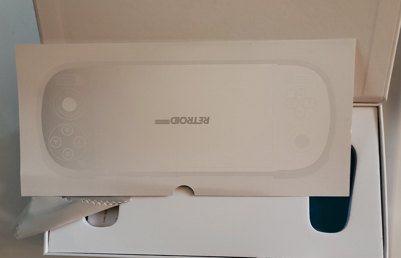 Retroid pocket 6 65watt charger 512 gig sd card
