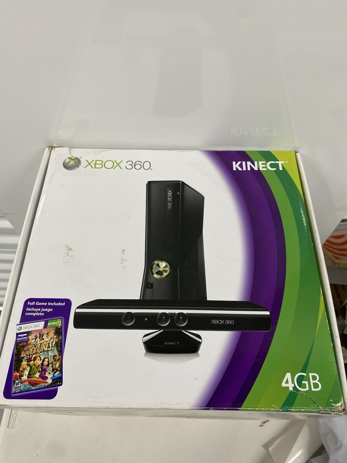 Xbox 360 4GB Console With Kinect Video Game System W / Box
