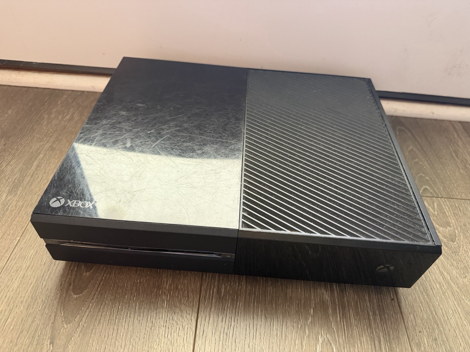 Microsoft Xbox One Original 500GB Video Game Console With Controller Power Brick