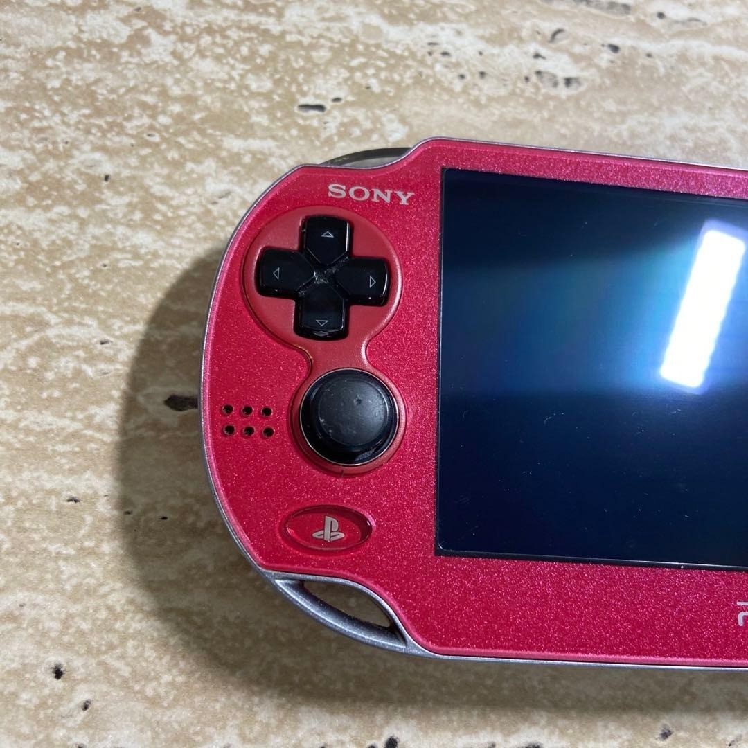 PS Vita 1000 Soul Sacrifice Premium Edition Red Complete 6669