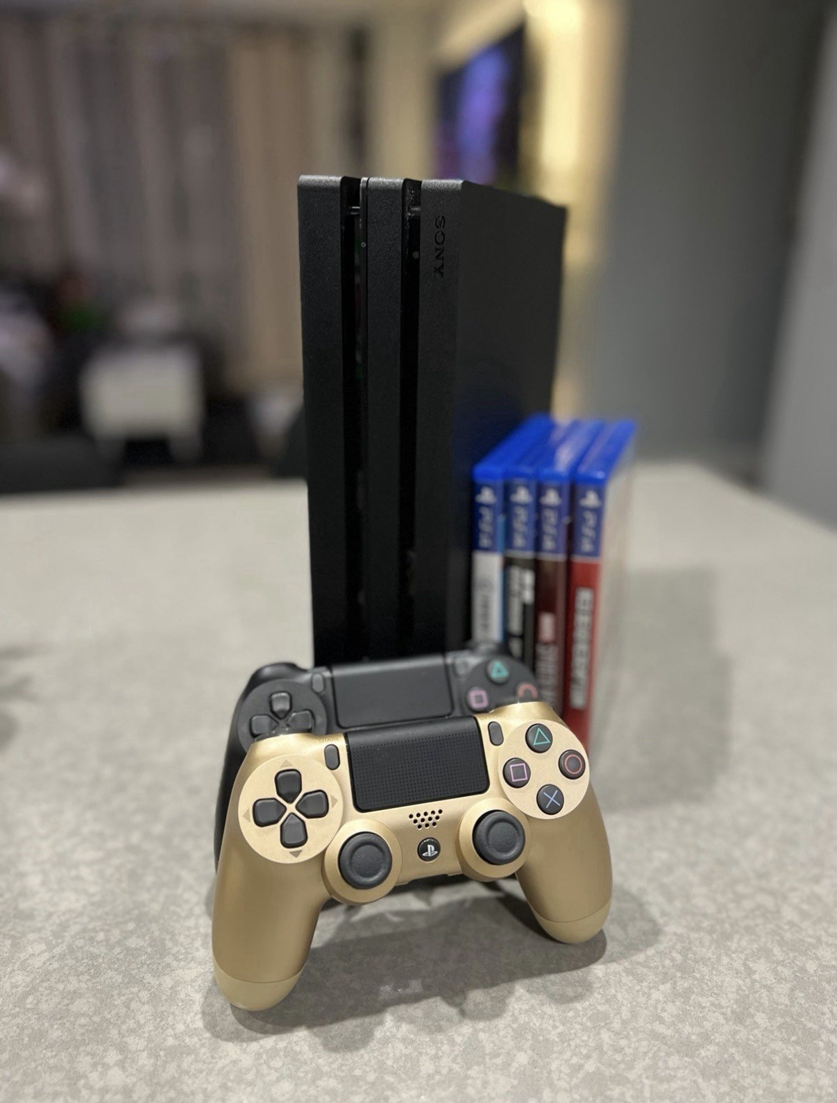 Sony PS4 1TB Console Bundle – 2 Controllers + 4 Games + Power Cord + Covers