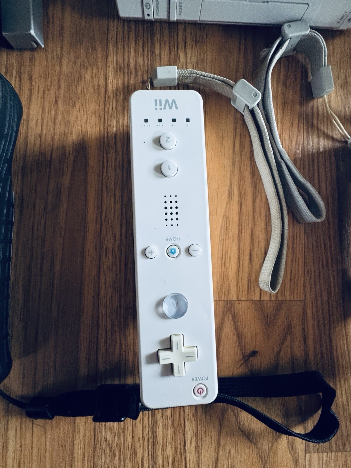 Nintendo Wii Console White RVL-001(USA) NTSC-U/C 480p w/ 2 Remotes Nunchuk