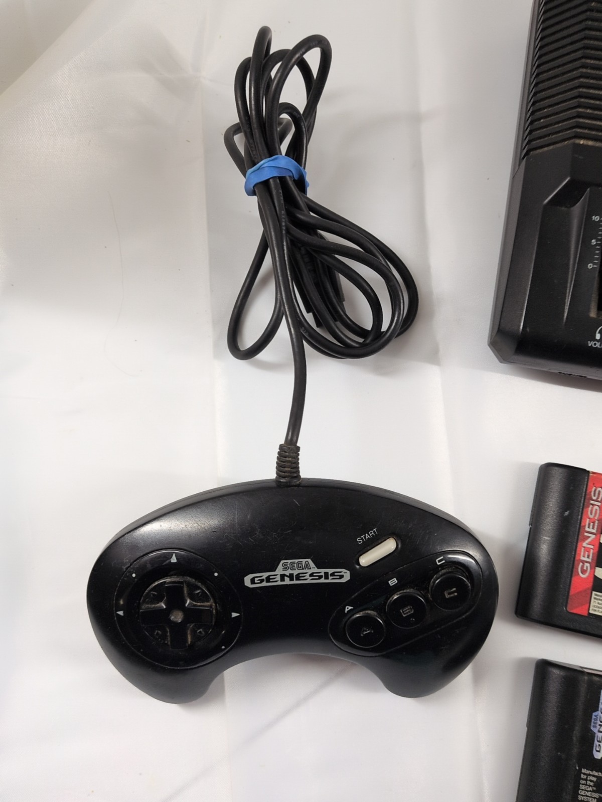 Original SEGA GENESIS Console MK-1601 System + Controller Cords 3 Games Tested