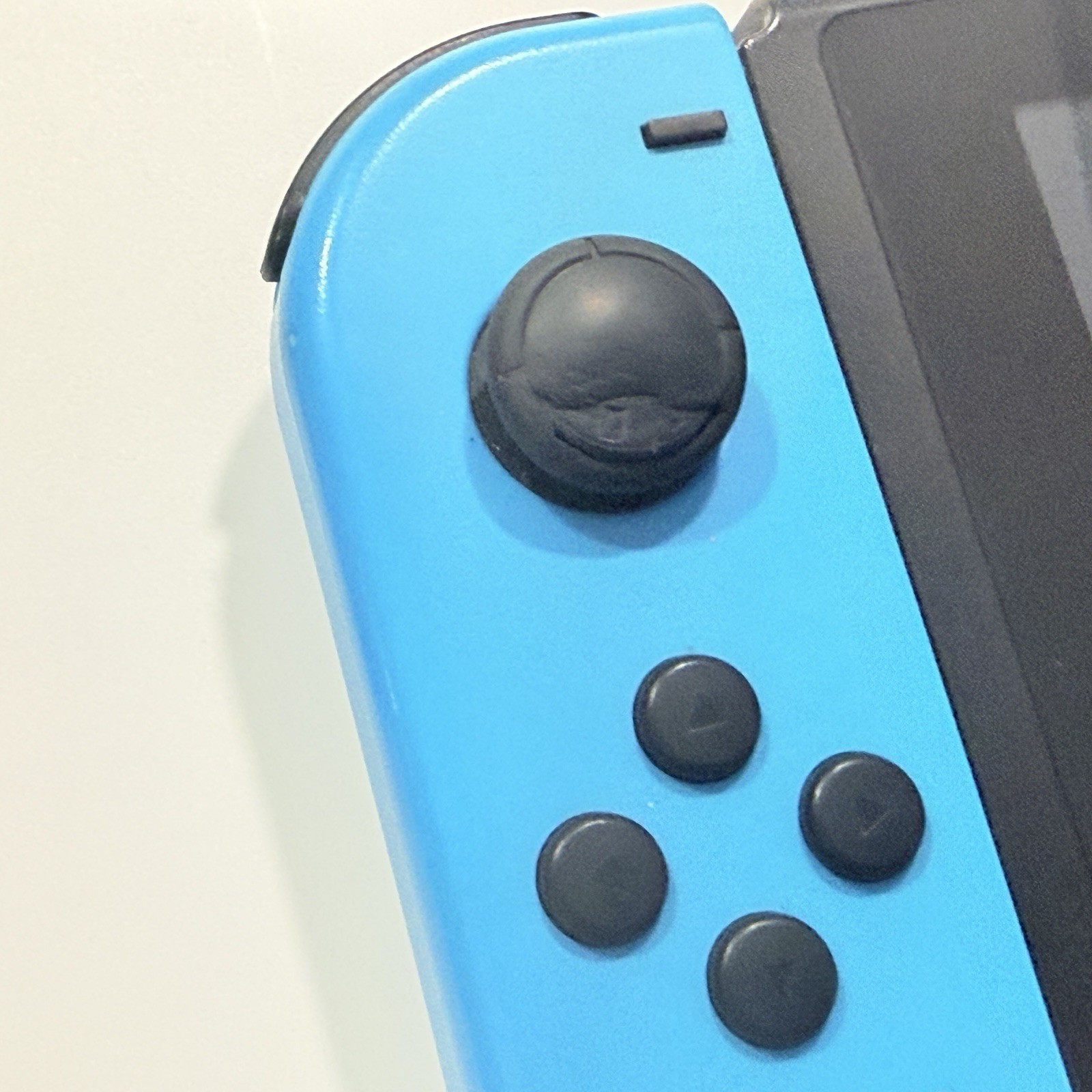Nintendo Switch Console Neon Blue/Red Joy-Con Lot Won’t Charge Parts Only