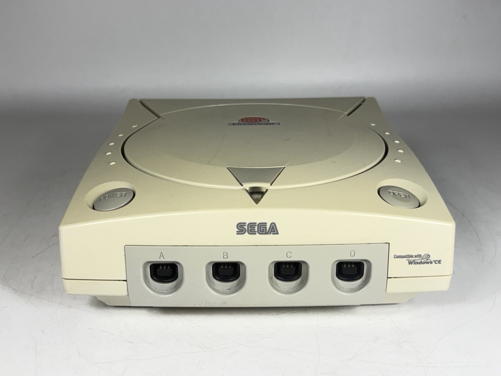 SEGA Dreamcast Home Console Bundle with Controller, 6 Games & Cables – TESTED