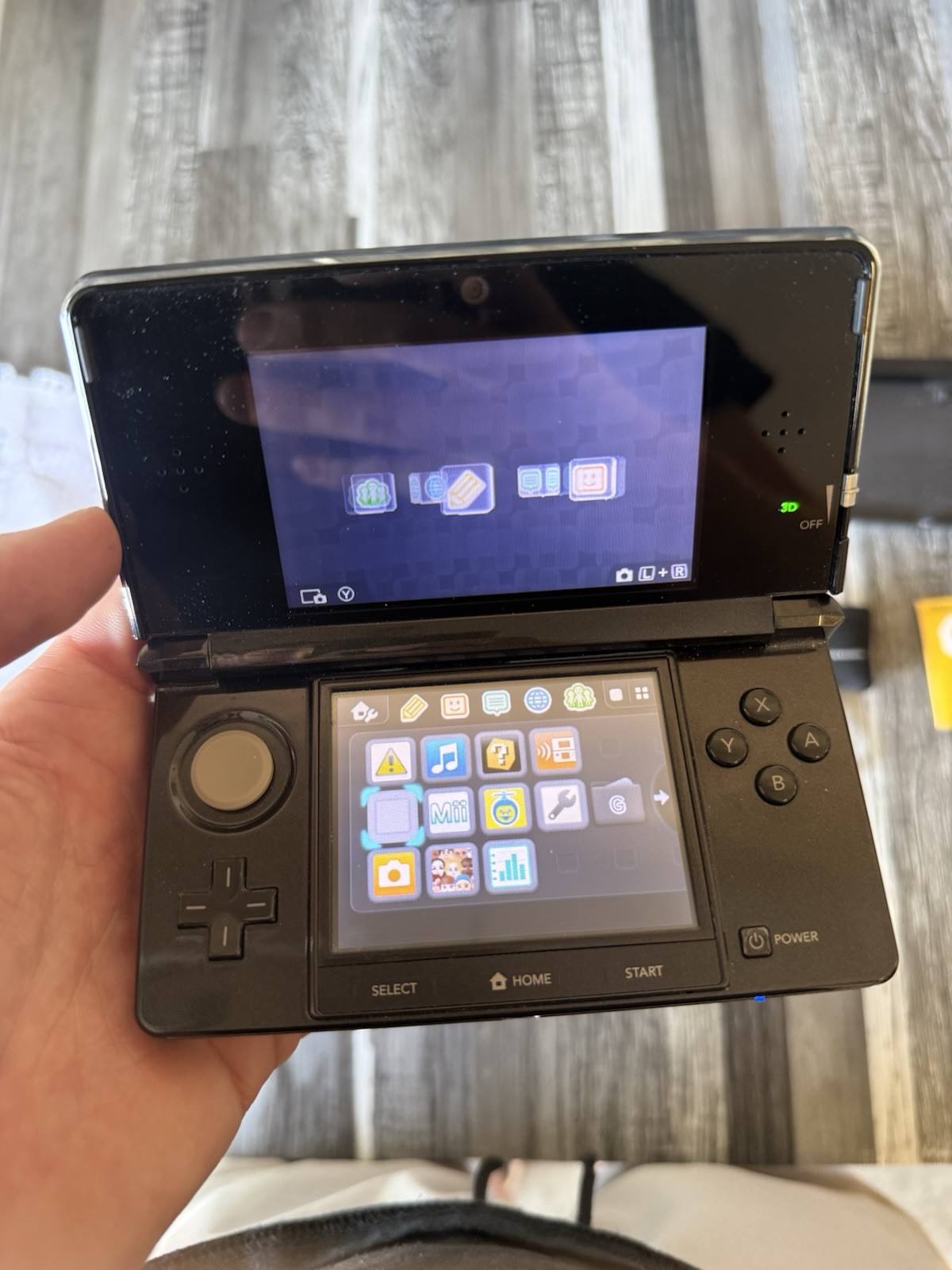 Nintendo 3DS Cosmo Black Console w/ Nintendo Case Tested