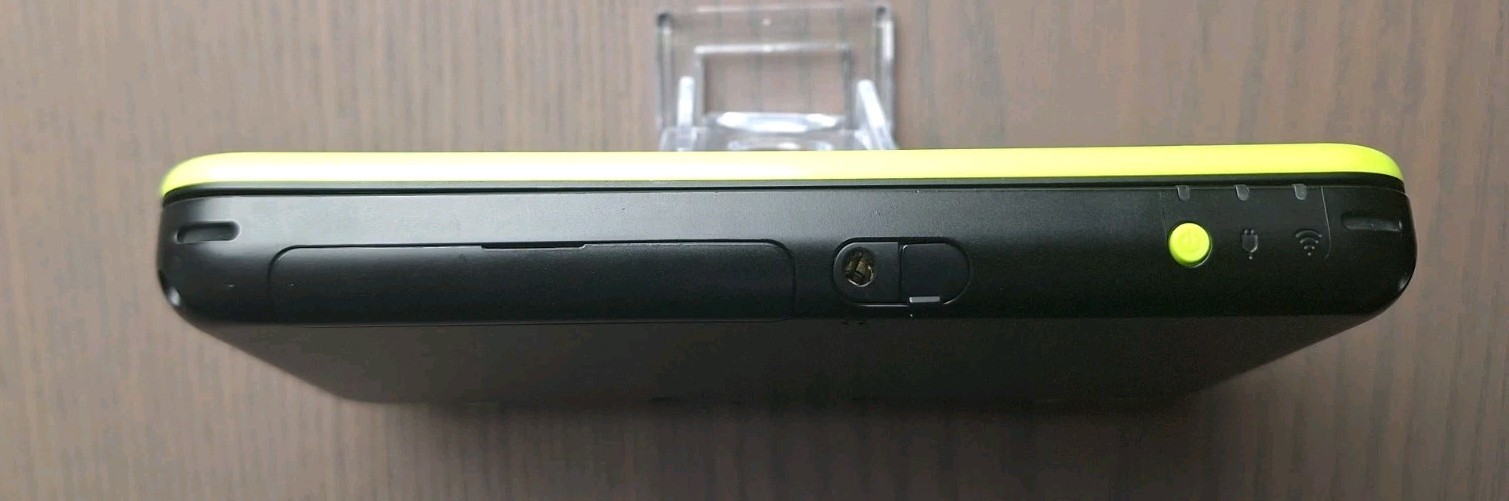 New Nintendo 2DS XL Lime Black | Charger + 32GB SD Card | Region Free USA