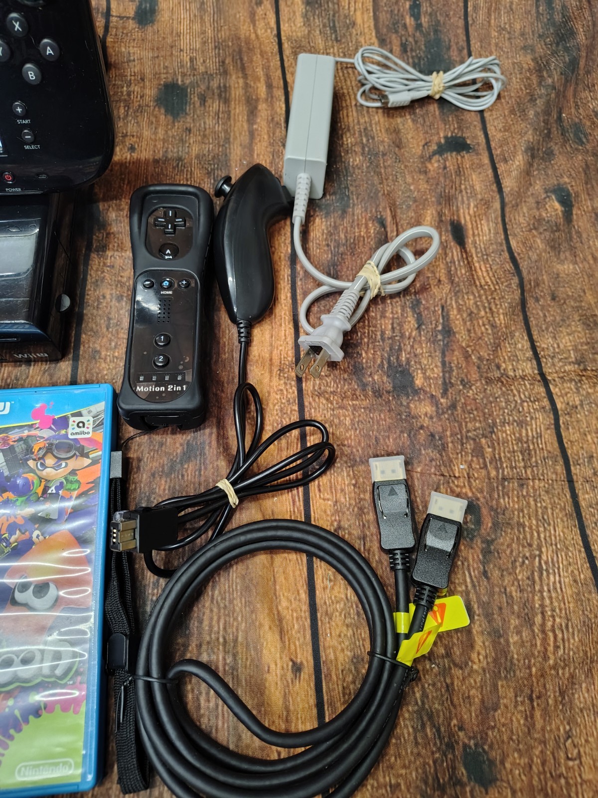 Nintendo Wii U 32GB Black Console Bundle – Mario Kart 8 & Splatoon – Tested