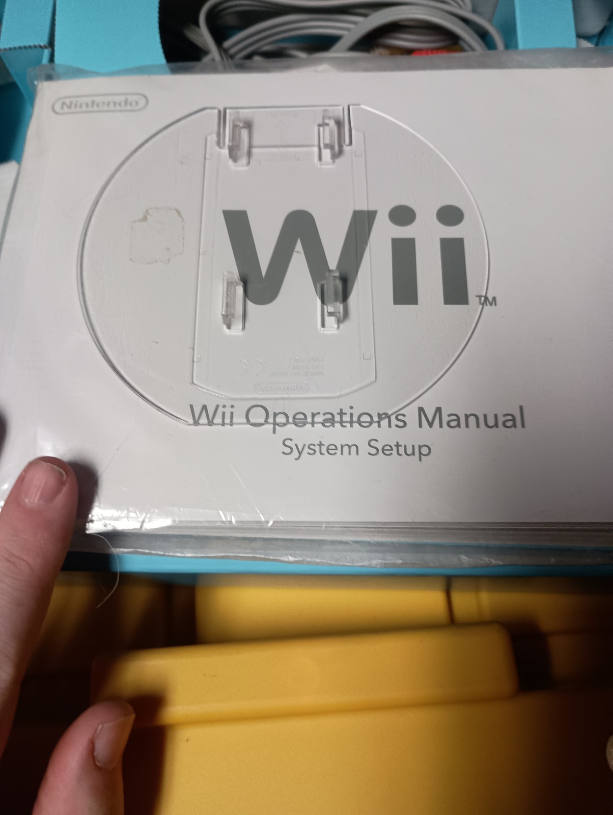Nintendo Wii RVL-001 White Console In Box w/ Wii Sports Working