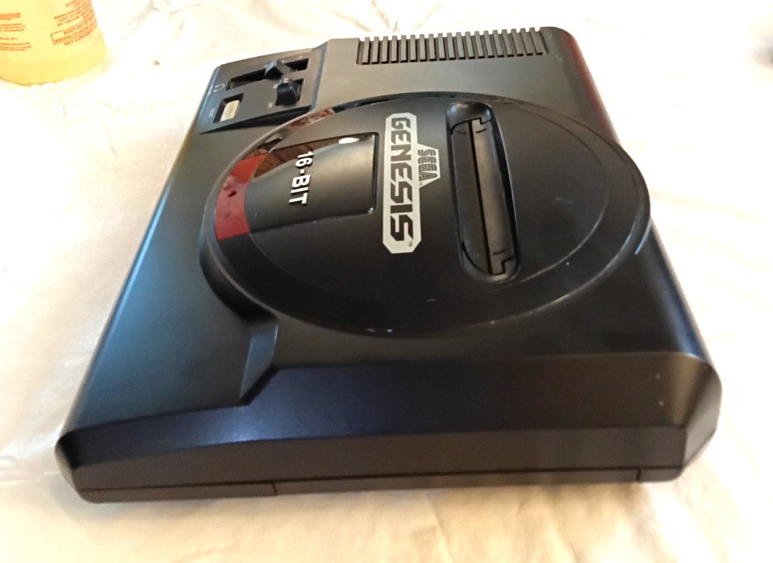 Sega Genesis 16-Bit Stereo Model 1601 With Hook-Ups & Controller Works Perfect!