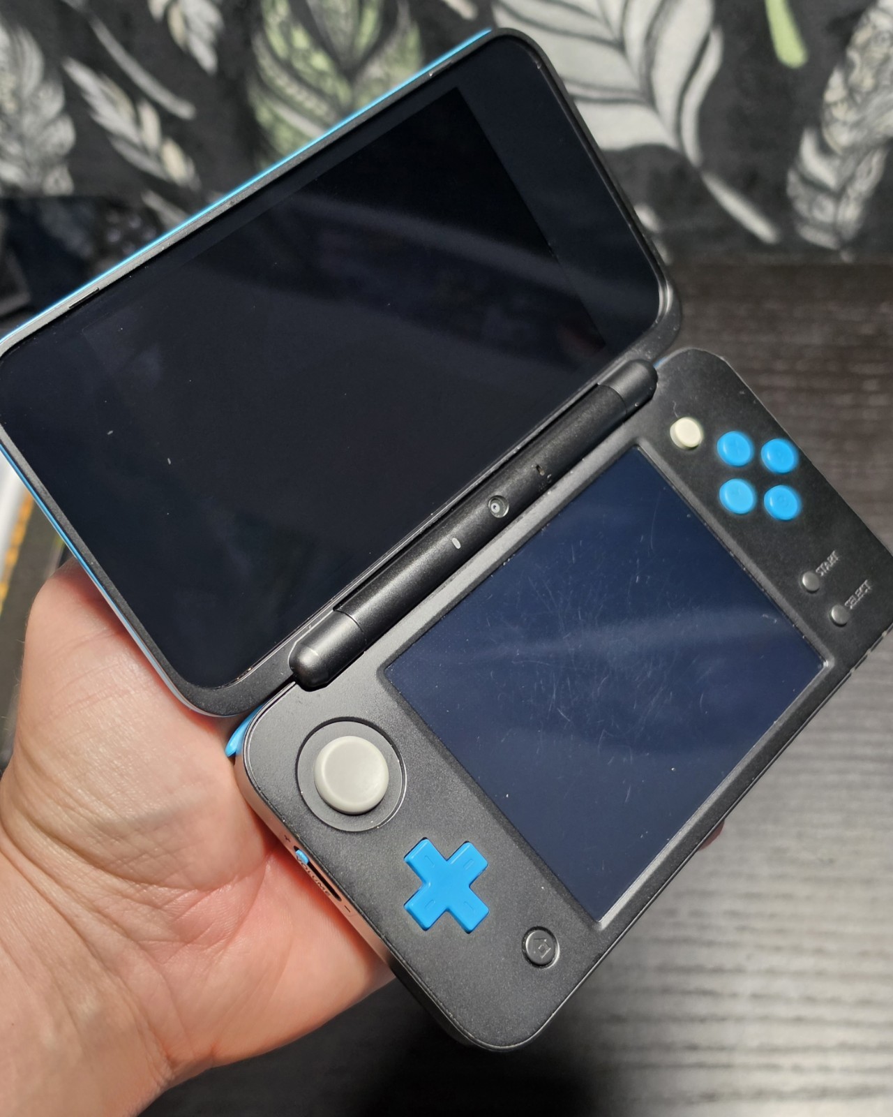New Nintendo 2DS XL System (W/Box W/4 Games) -Tested & Working- !!READ!!