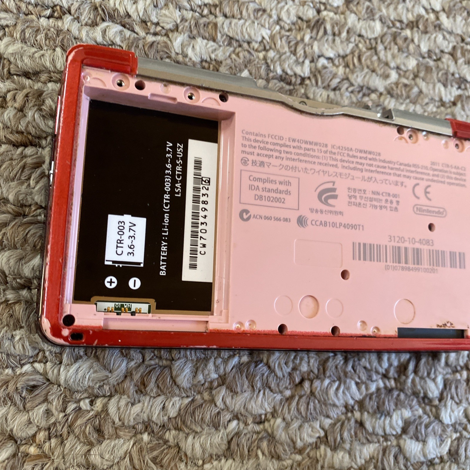 Red Black Nintendo 3ds CTR-001 Lot Of 2 Different Issues READ