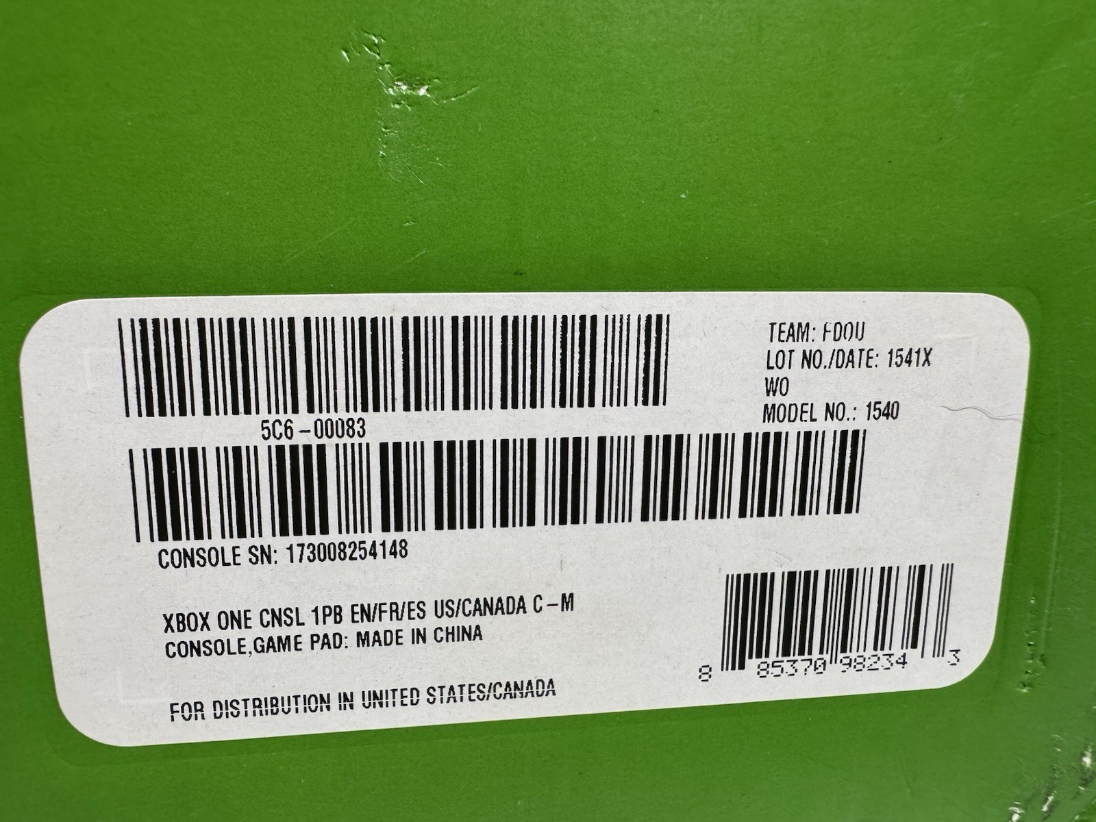 Original Microsoft Xbox One Model 1540 Console Original Box W/Controller & Cords