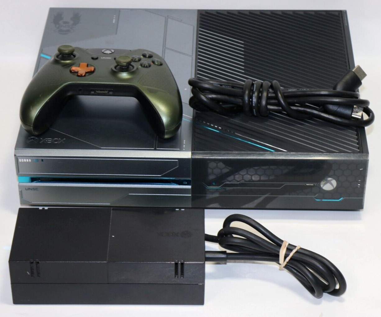 Microsoft XBOX ONE 1540 Limited Edition Halo 5 Guardians 1TB Console, Controller