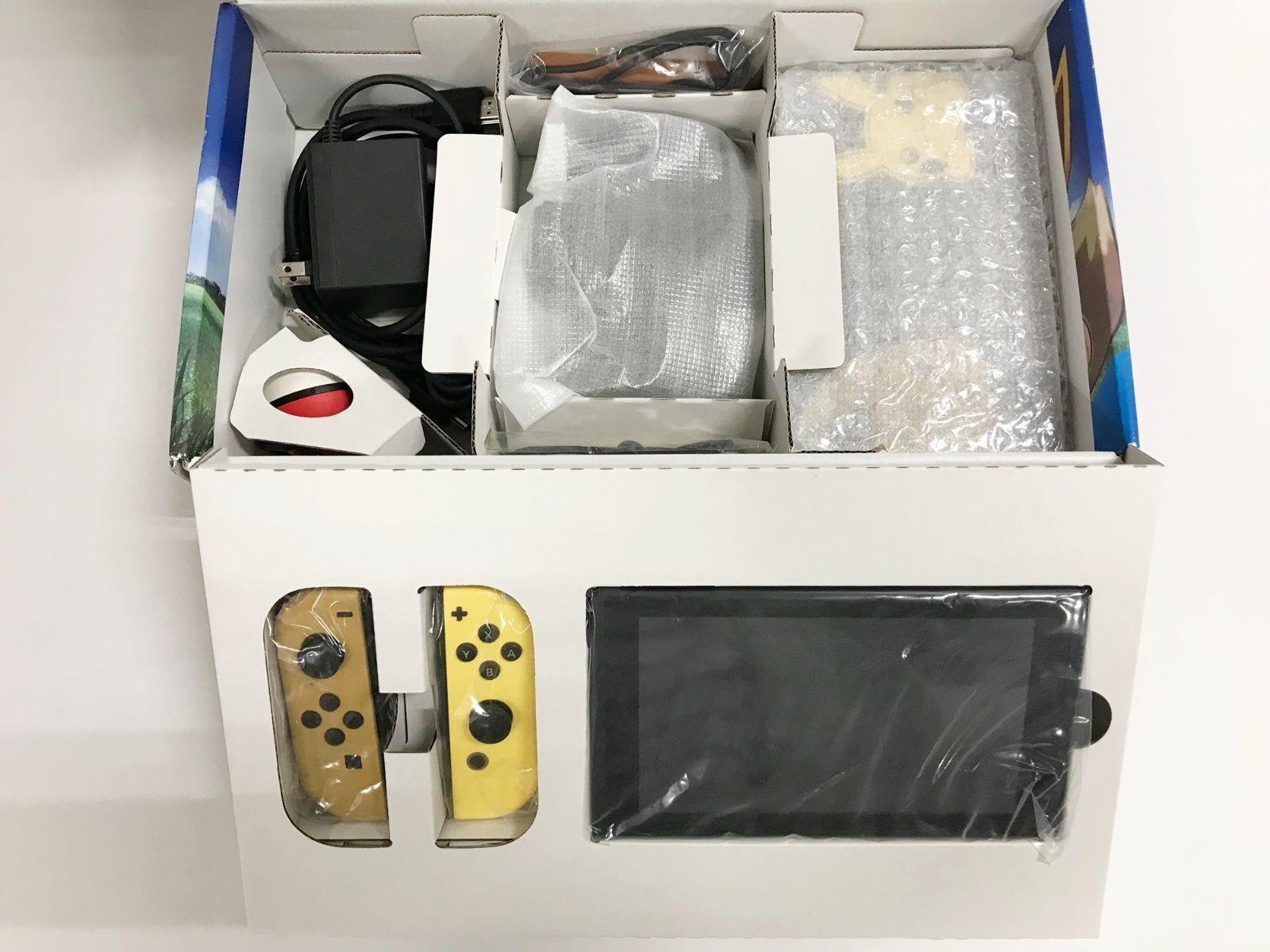 Nintendo Switch Lets Go Pikachu Eevee Limited Special Bundle Pokeball Plus Japan