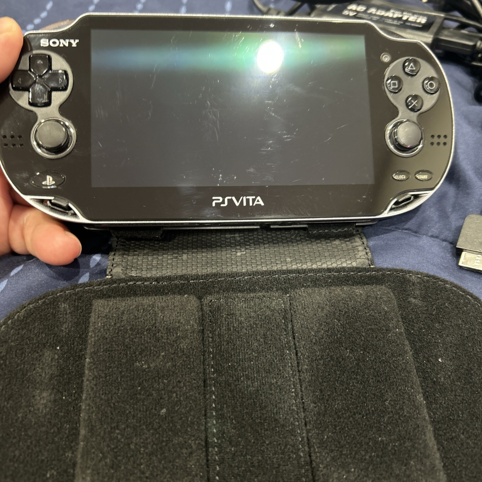 Sony PlayStation Vita PCH-1001 Black With Game And Charger Used.