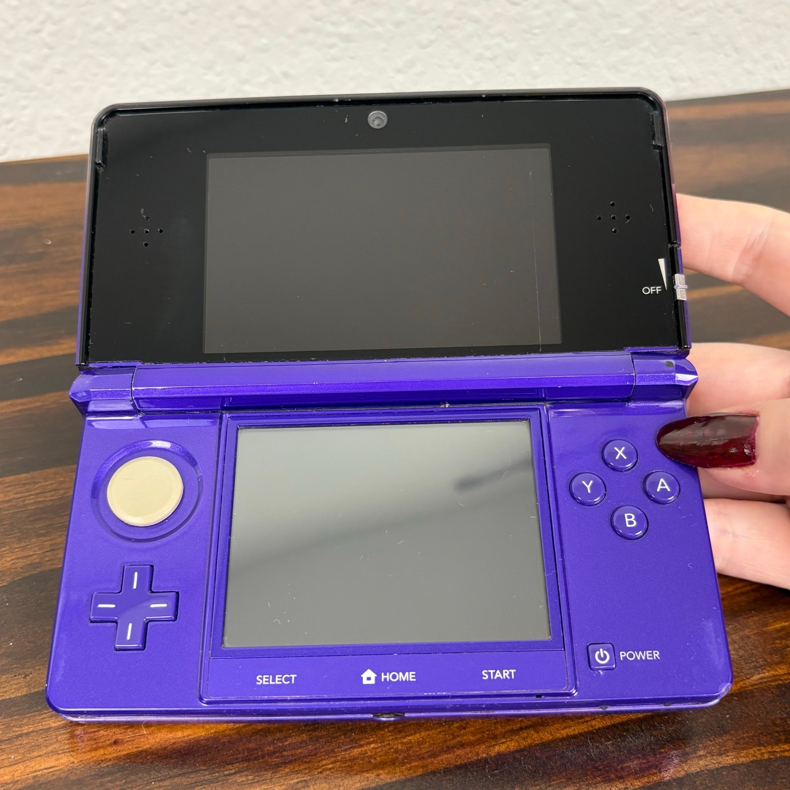 Nintendo Purple 3DS FOR PARTS NOT TESTED No Charger Handheld Portable Device