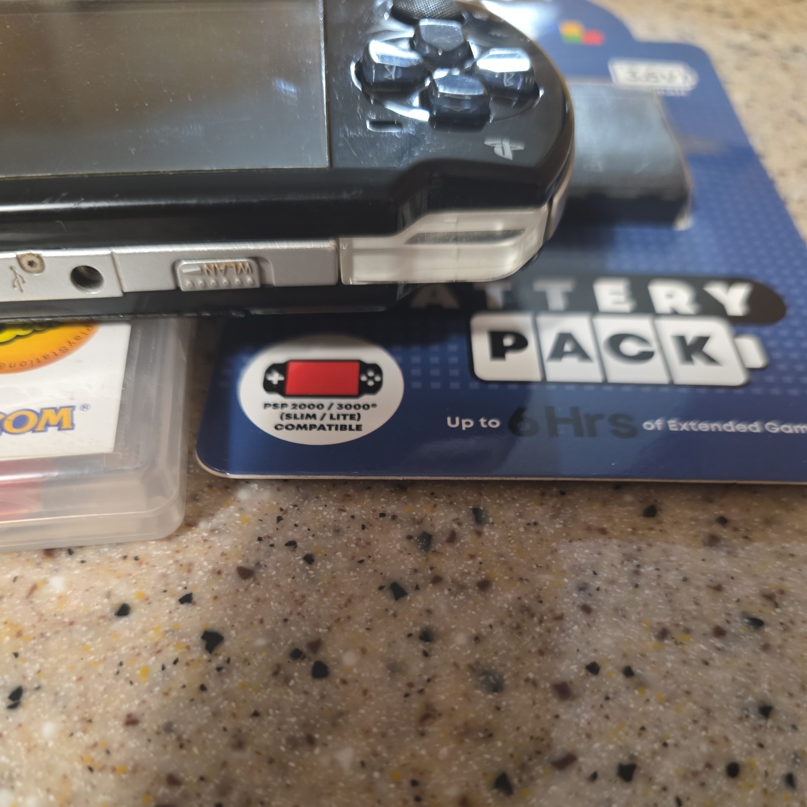 Sony PSP 2001 Black Playstation Console, New Battery, Charger, Monster Hunter.