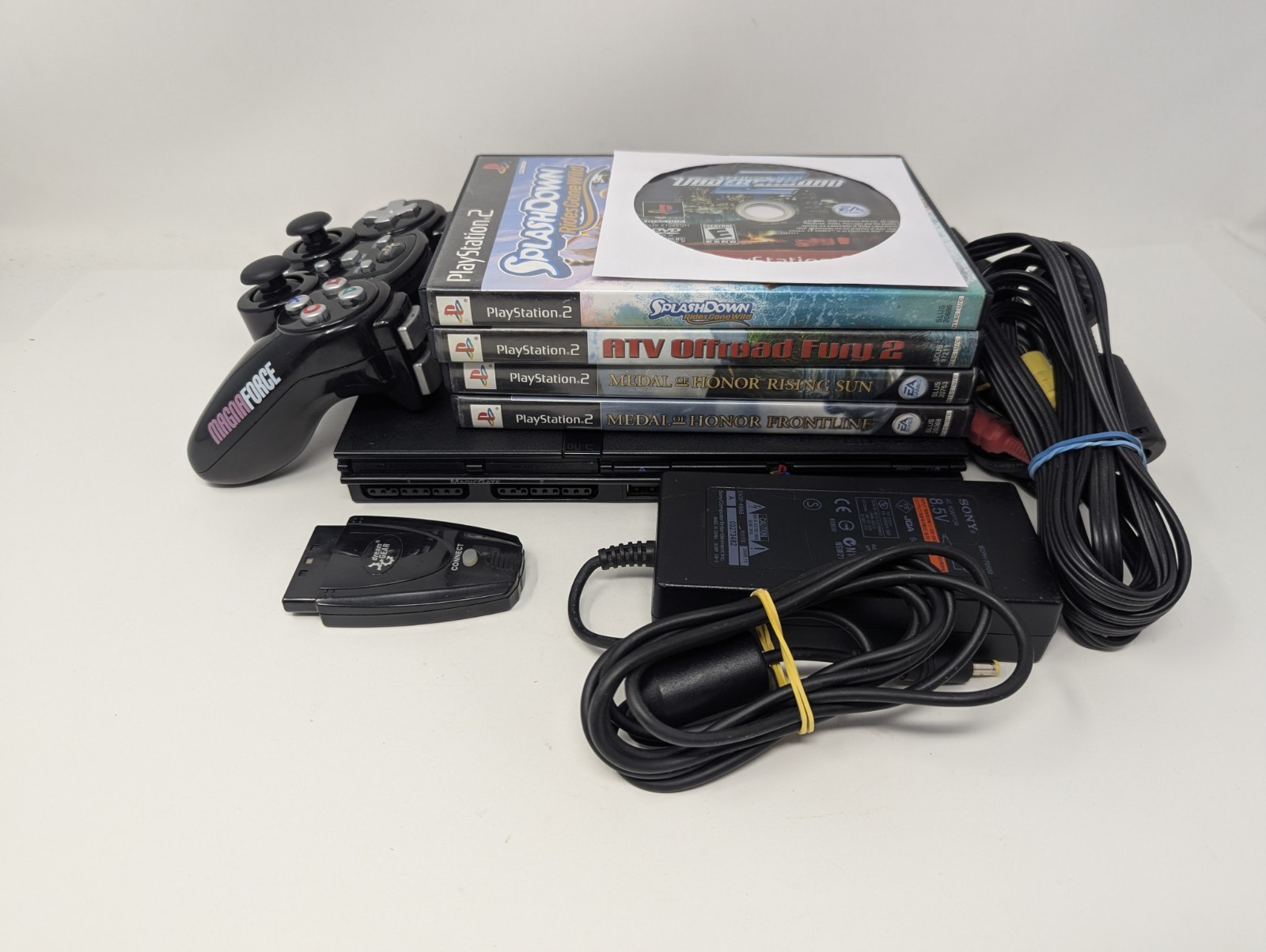 Sony PlayStation 2, PS2 Slim Console SCPH-70001 Bundle