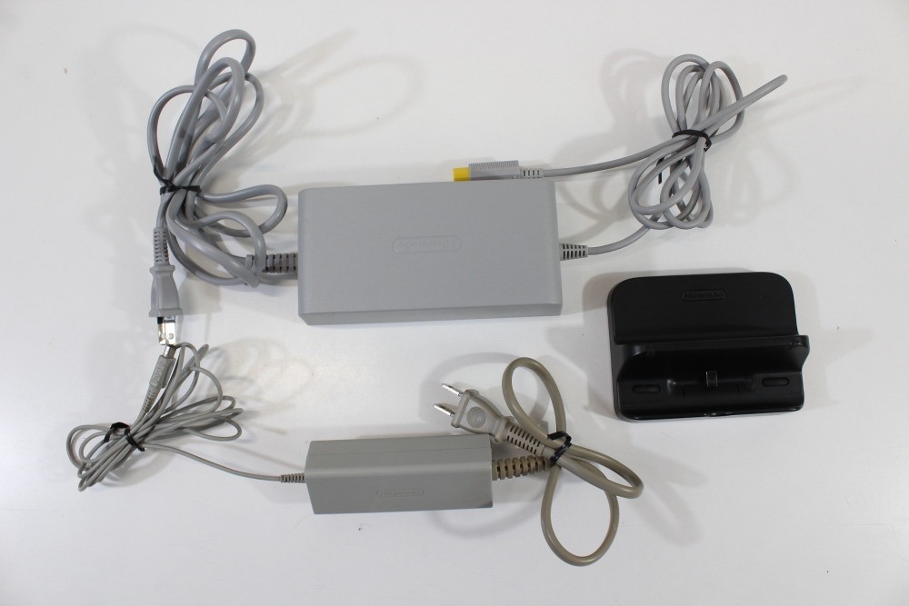 Nintendo Wii U Black Console 32GB AC Gamepad Stand Charger NTSC-J Japan TESTED 2