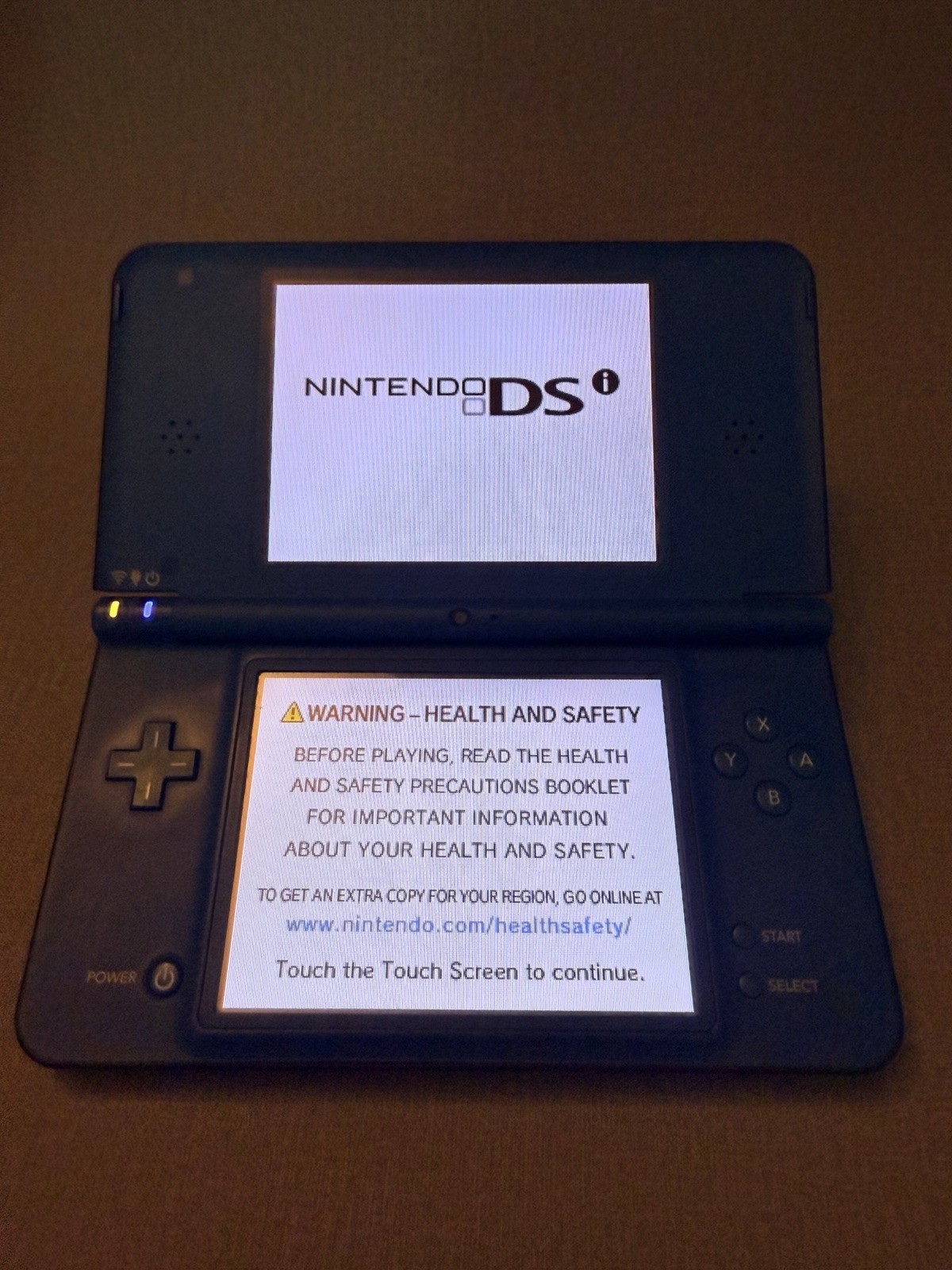 Nintendo DSi XL Blue Handheld Console Complete w/ White Stylus Tested